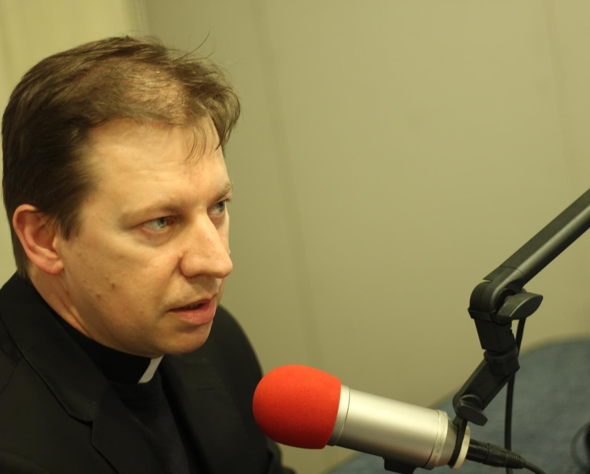 Rzecznik Episkopatu Polski: Przed 2017 rokiem nie było obowiązku zgłaszania przypadków wykorzystywania małoletnich