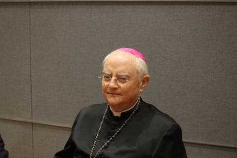 Abp Hoser: Sobór Watykański powiedział, że stworzenie bez Stworzyciela popada w ruinę. Chrystus jest panem historii