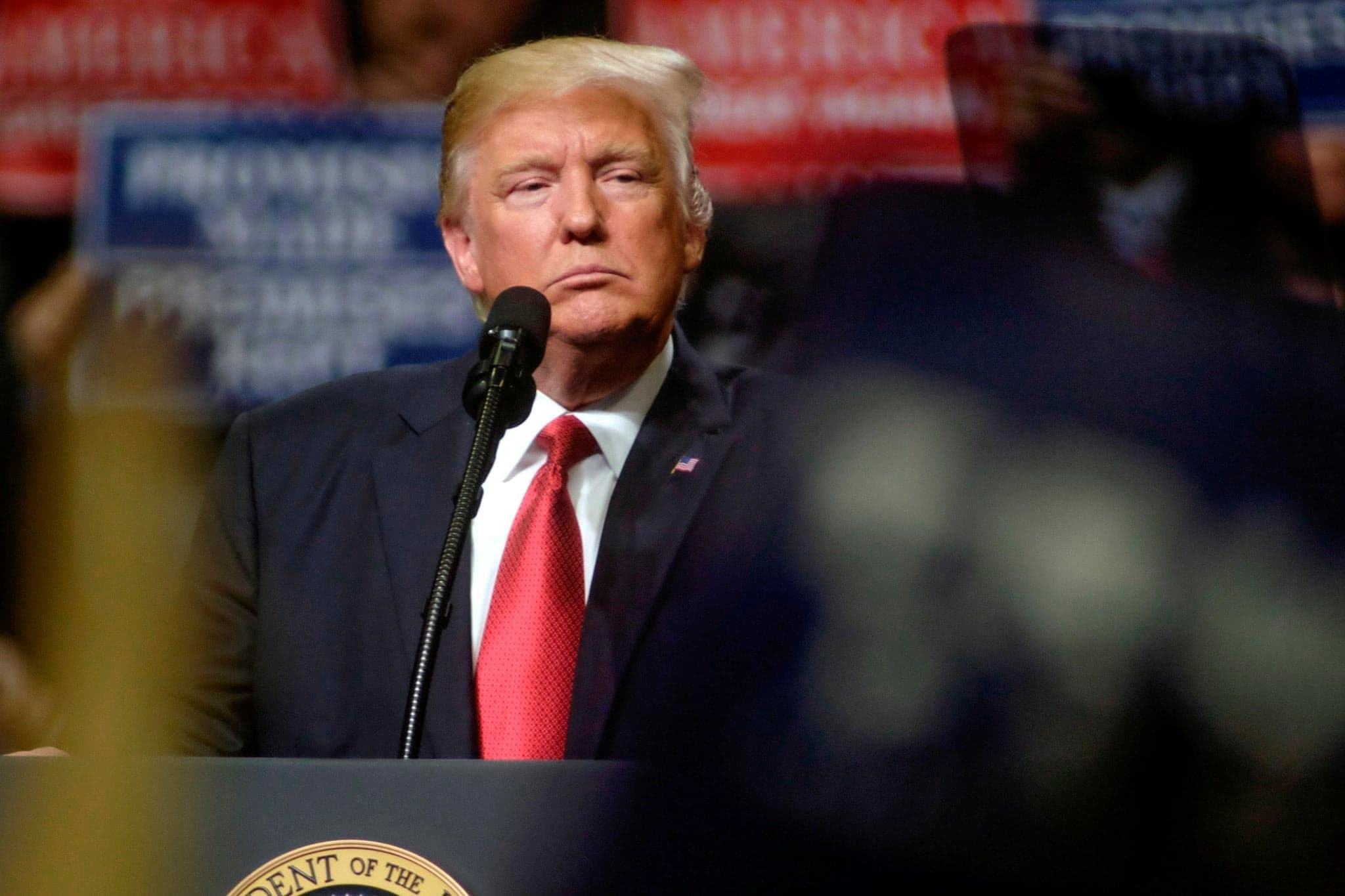 USA: Sędzia federalny z Hawajów Derrick K. Watson zablokował dekret Trumpa ograniczający imigrację z państw islamskich
