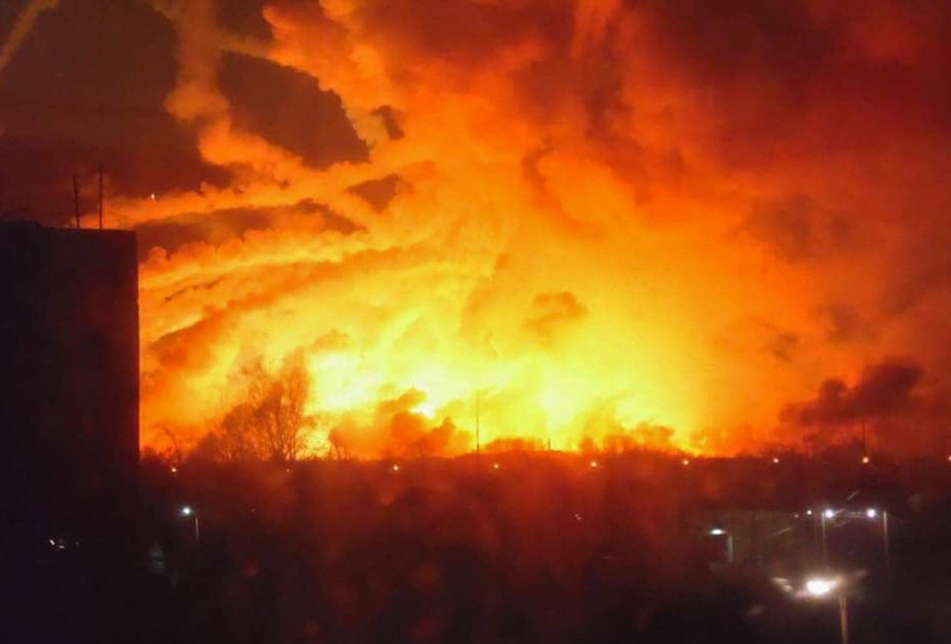 Raport z Kijowa: zagrożona największa elektrownia atomowa w Europie. Scenariusze ataku lotniska na Krymie