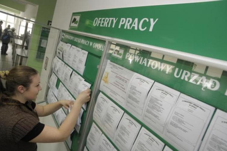 Marlena Maląg: Wsparcie jest uzależnione od utrzymania miejsc pracy. To nasz najważniejszy cel