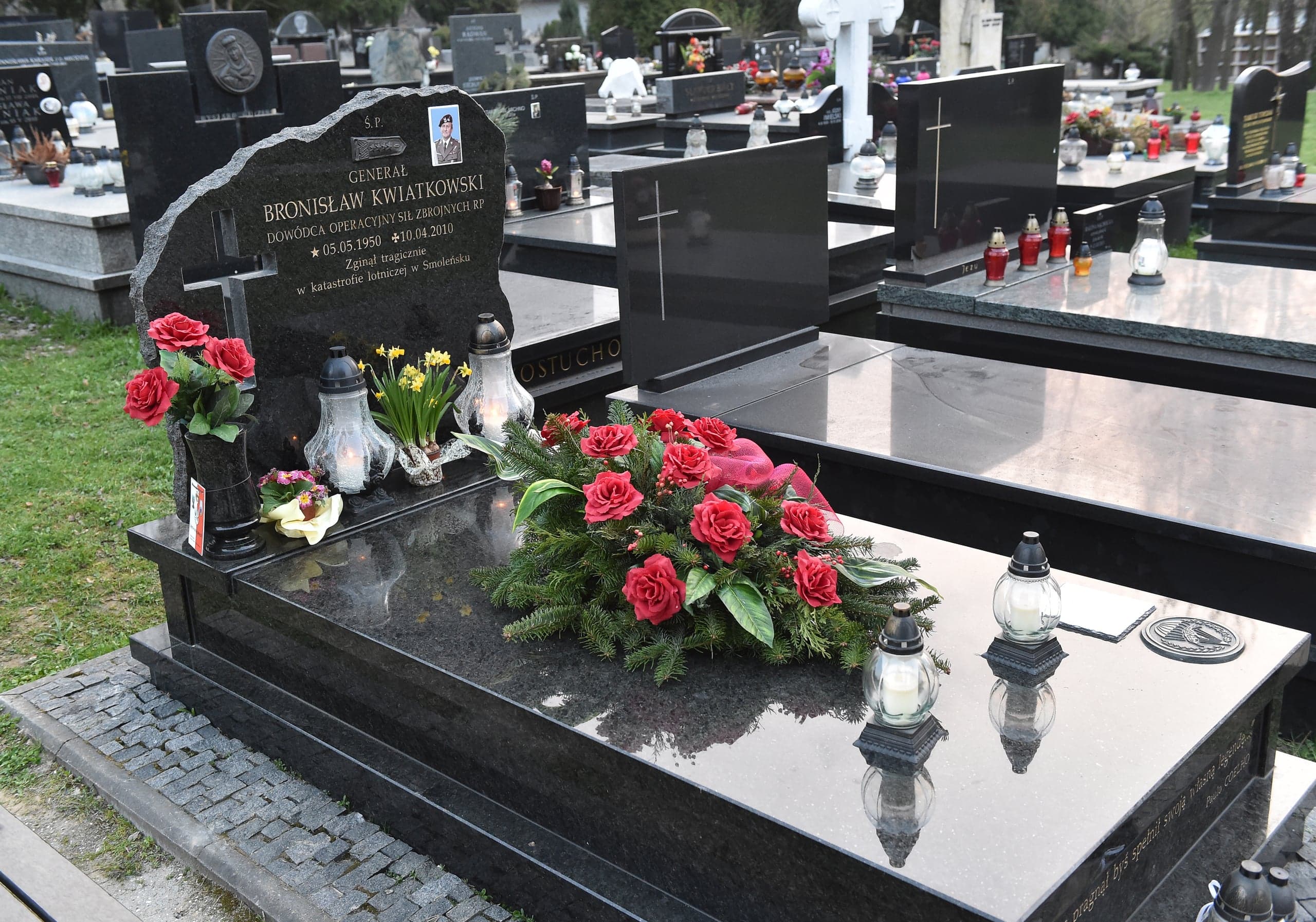 Katastrofa smoleńska: W Krakowie dokonano ekshumacji generała Bronisława Kwiatkowskiego