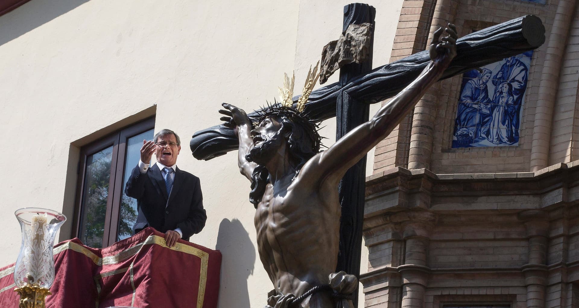 Krzyż jest nieodwracalnym powiedzeniem przez Boga „tak” dla miłości i prawdy, a jednocześnie głośnym „nie” dla przemocy