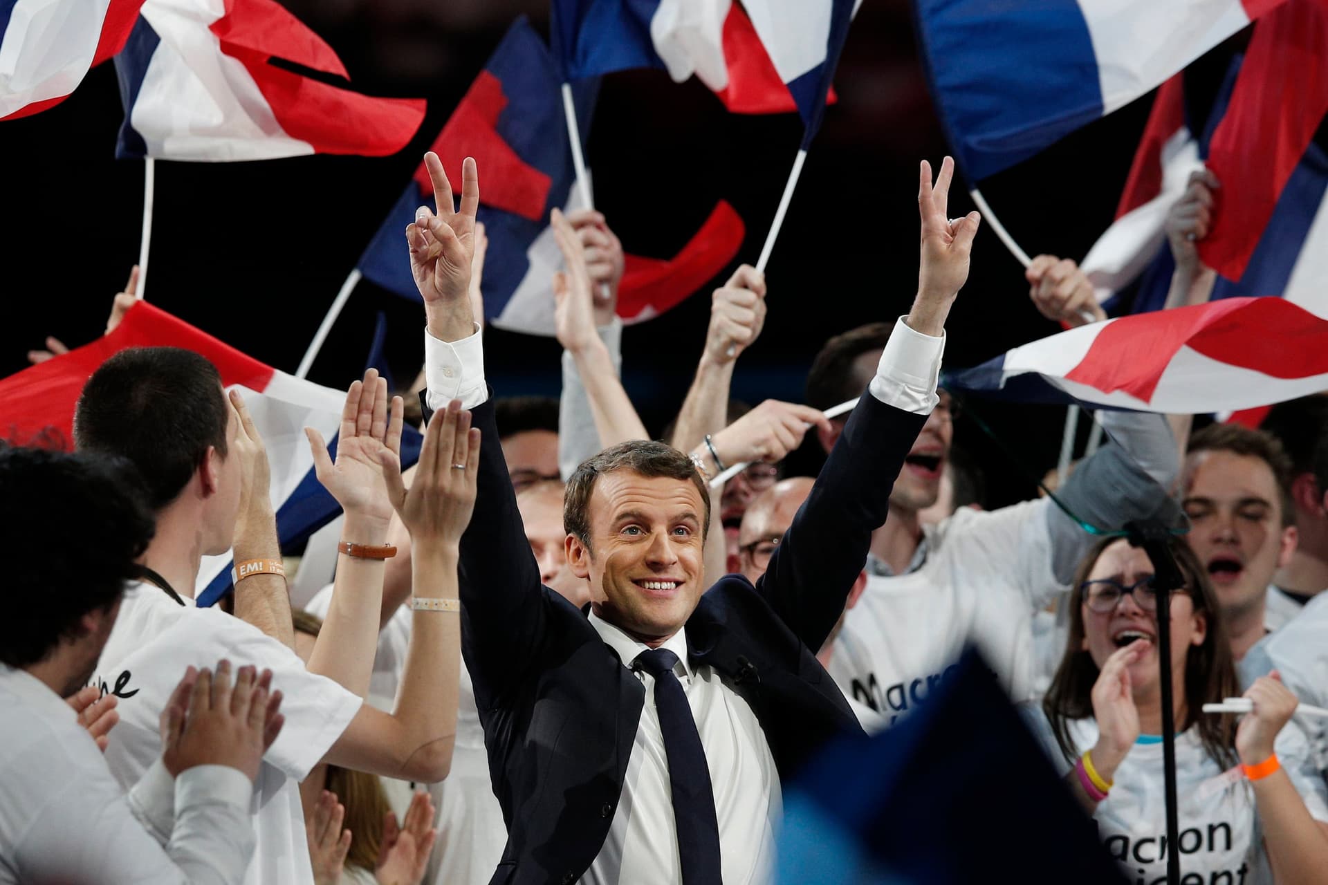 Emmanuel Macron na wiecu wyborczym w Paryżu: Przyszłość Francji będzie równie wielka i szlachetna, jak jej przeszłość!