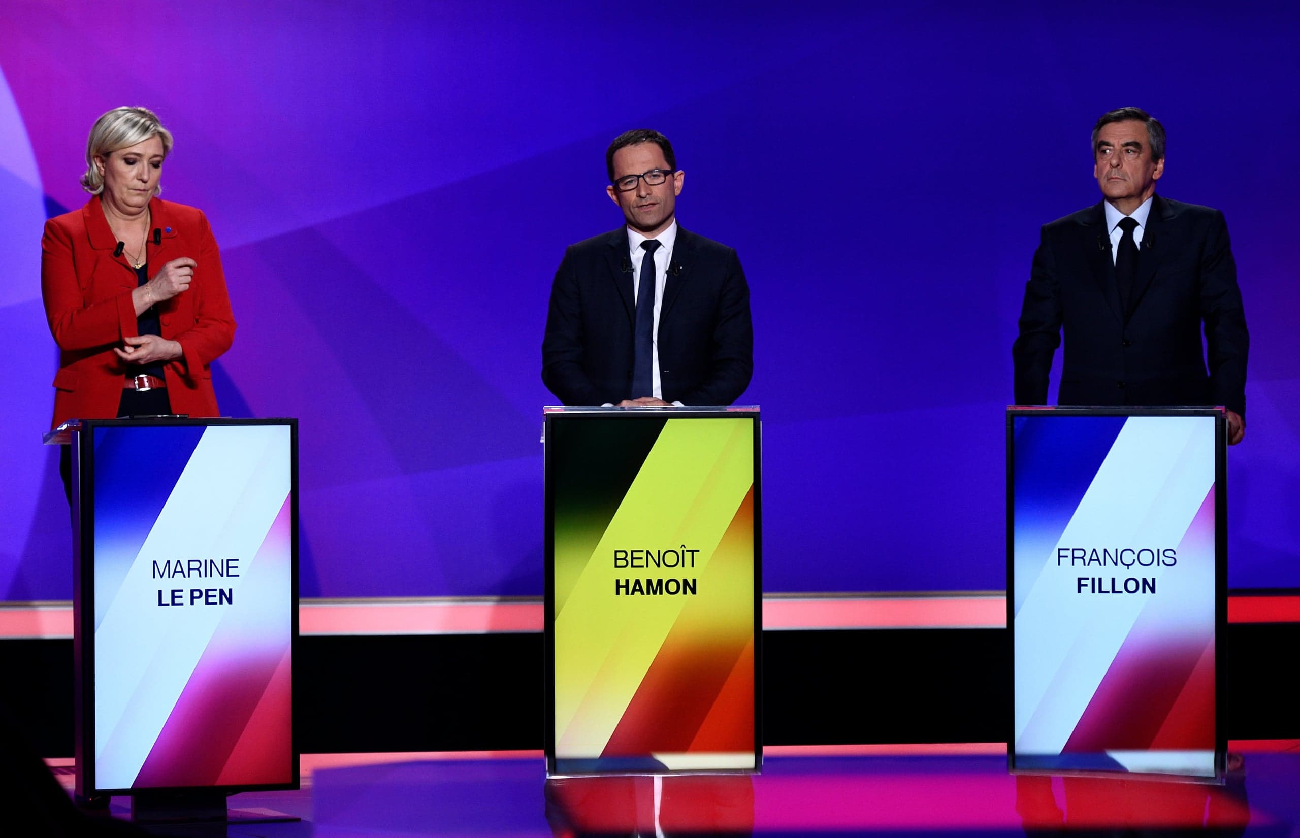 Niedziela – pierwsza tura wyborów we Francji. W czołówce aż cztery nazwiska: Le Pen, Macron, Fillon i Melenchon