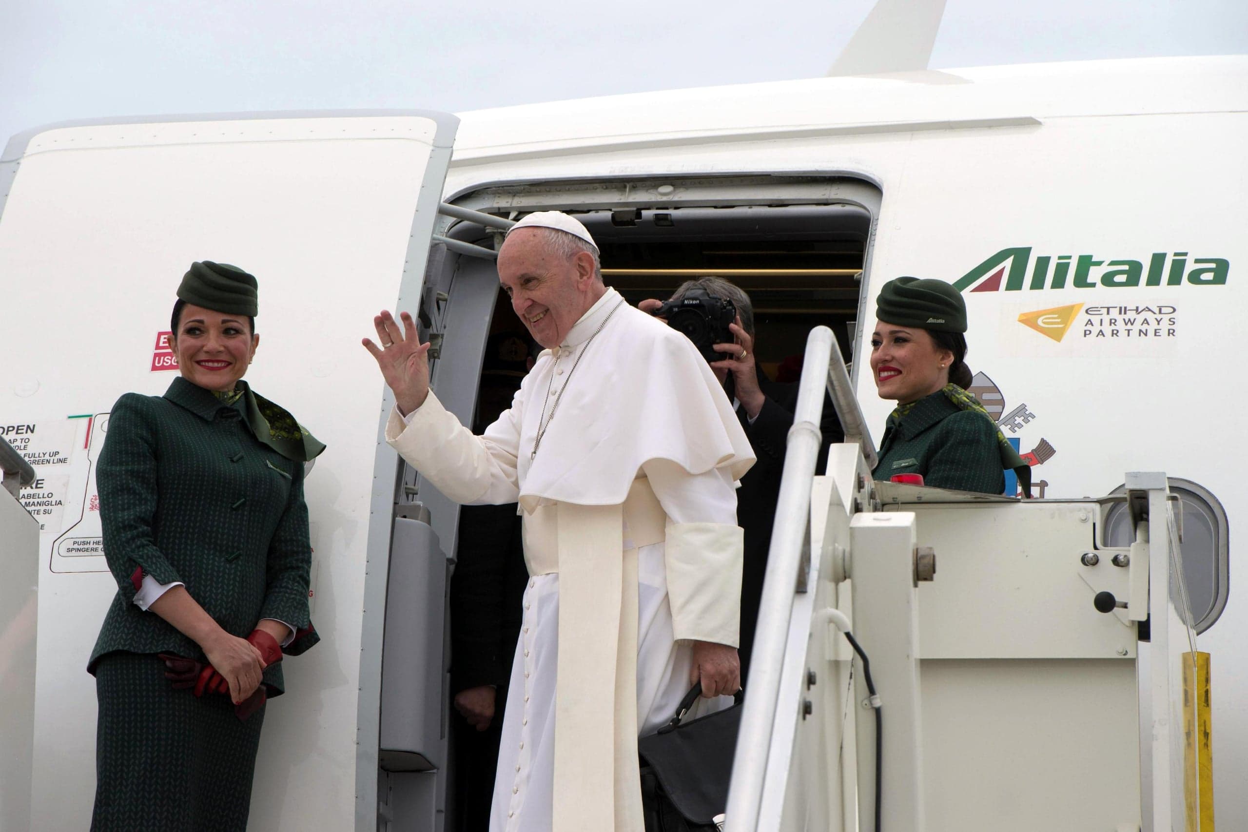 Papież Franciszek rozpoczął w piątek ponaddobową wizytę w Egipcie, która ma charakter ekumeniczny i międzyreligijny