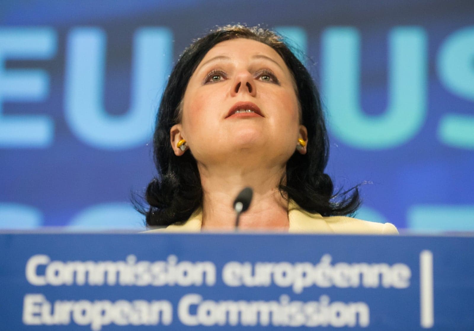 KE dostrzega bardzo niepokojące trendy w Polsce i na Węgrzech – oświadczyła Vera Jourova, komisarz ds. sprawiedliwości