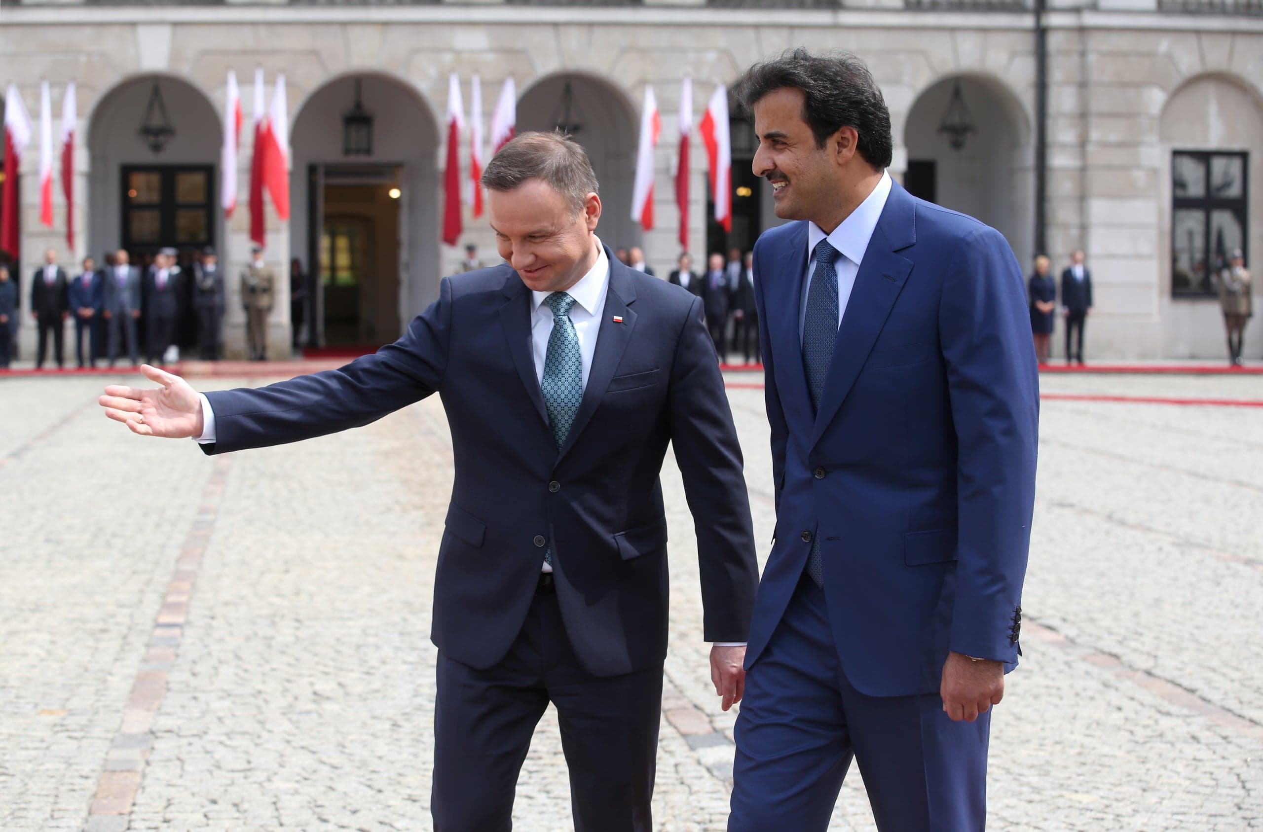 Emir Kataru przybył do Polski z wizytą. Rozmawiał z prezydentem m.in o kontraktach gazowych oraz współpracy gospodarczej