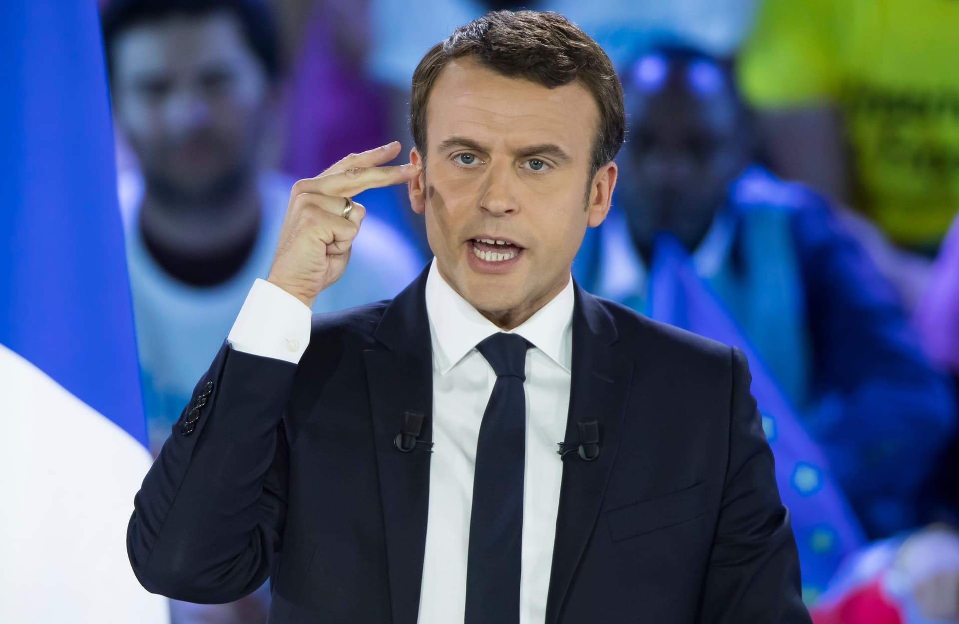 Emmanuel Macron atakuje Jarosława Kaczyńskiego, nazywając go jednym z łamiących swobody „przyjaciół Marine Le Pen”