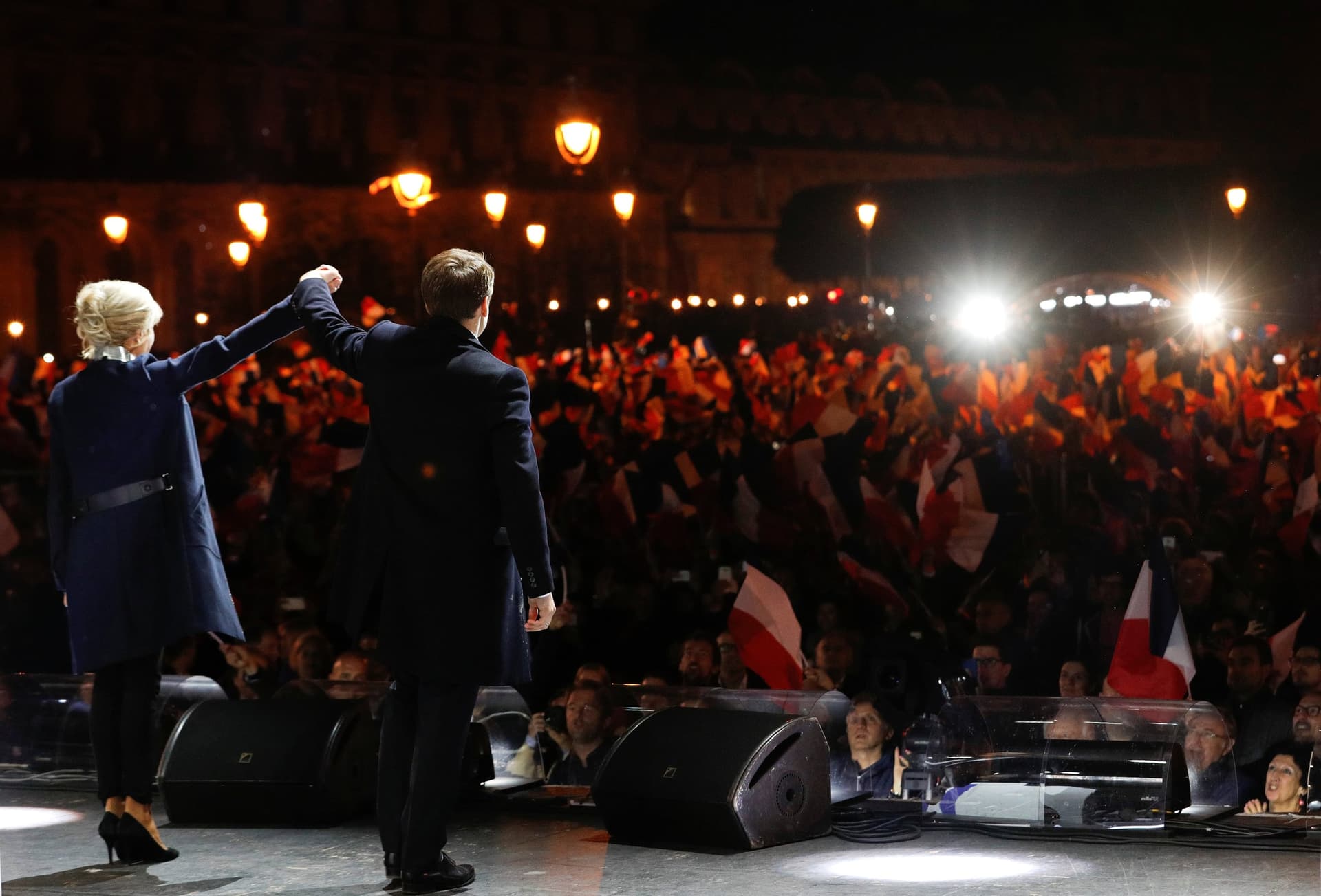Francja: Ministerstwo Spraw Wewnętrzych podliczyło 99,99 proc. głosów – Emmanuel Macron zdobył 66,06 procent głosów