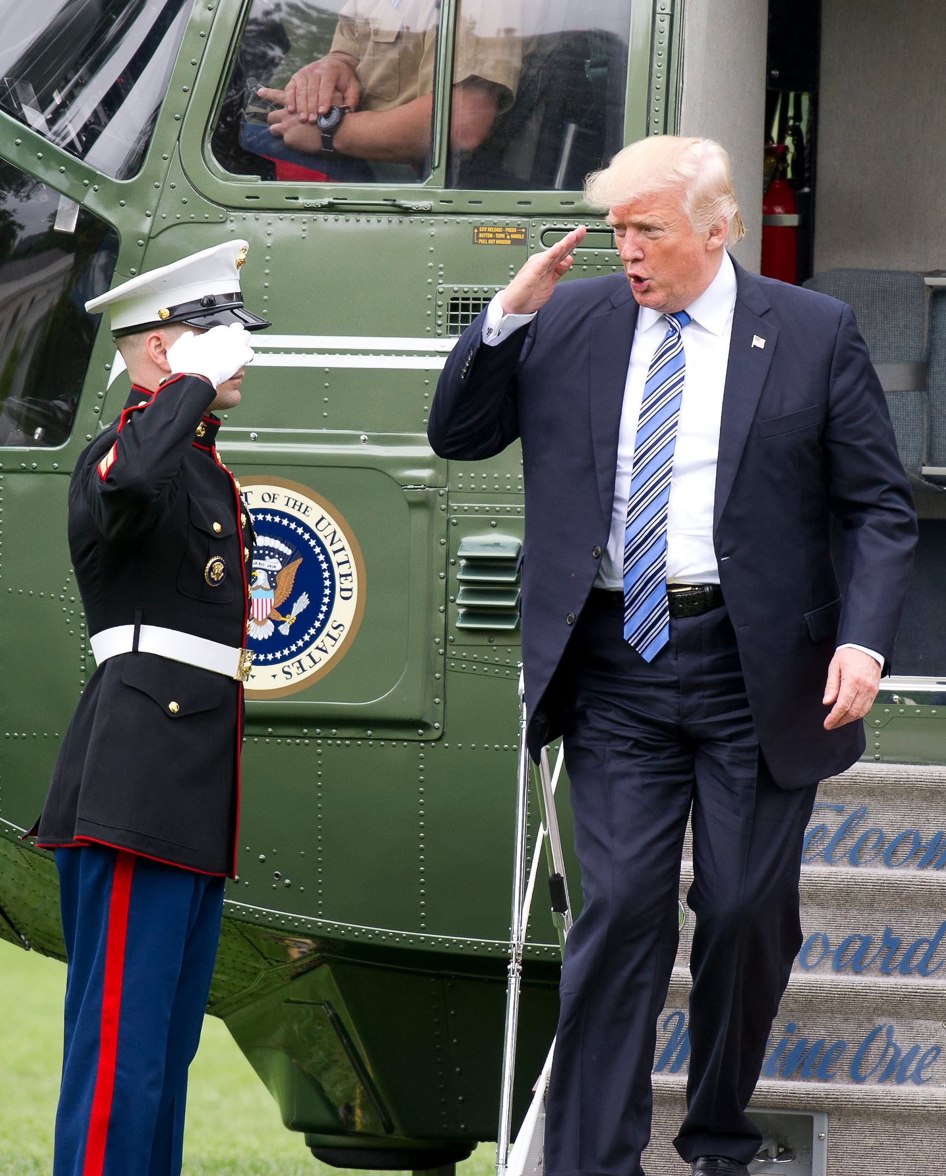 Oczekuję, że Trump w sposób elegancki, a jednocześnie dosadny i krwawy, da po pysku Niemcom i Ruskim