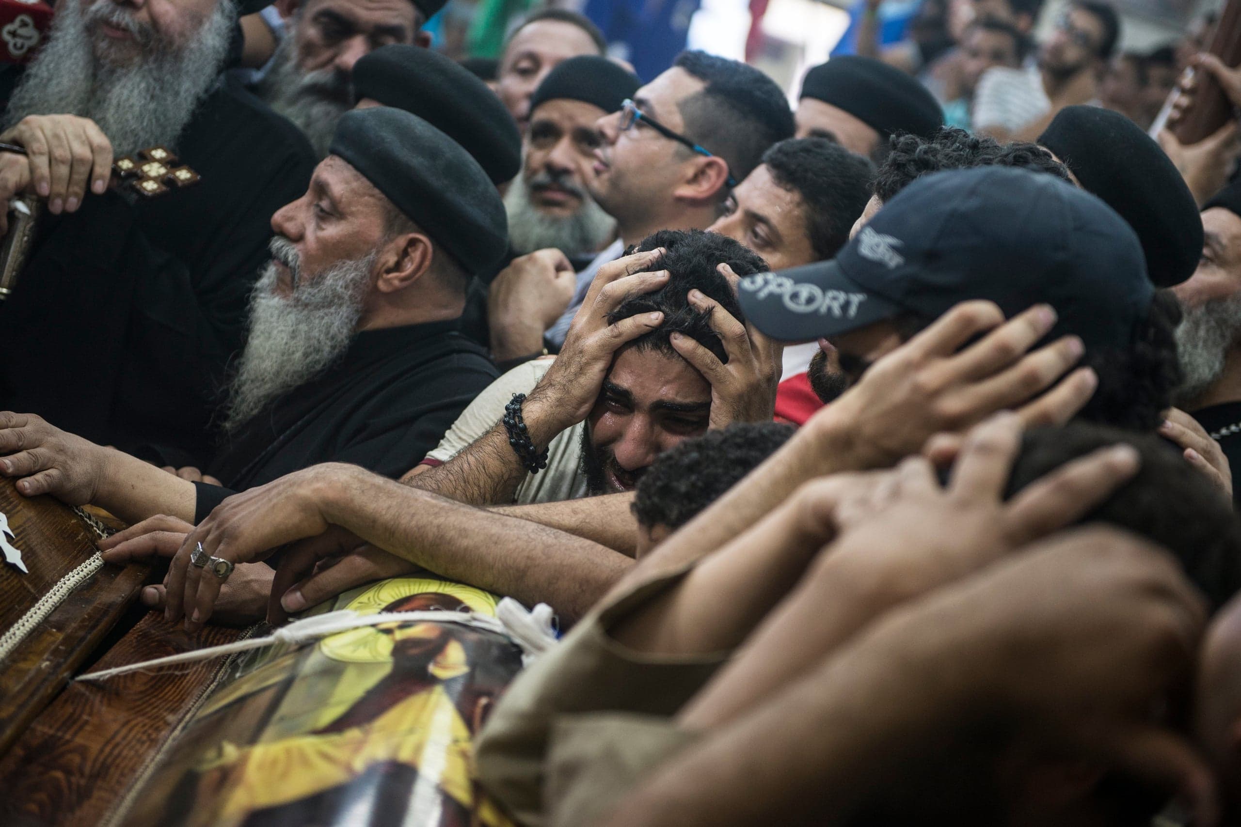 Państwo Islamskie przyznało się do piątkowego ataku na Koptów w Egipcie, w którym zginęło 29 osób, w tym dzieci