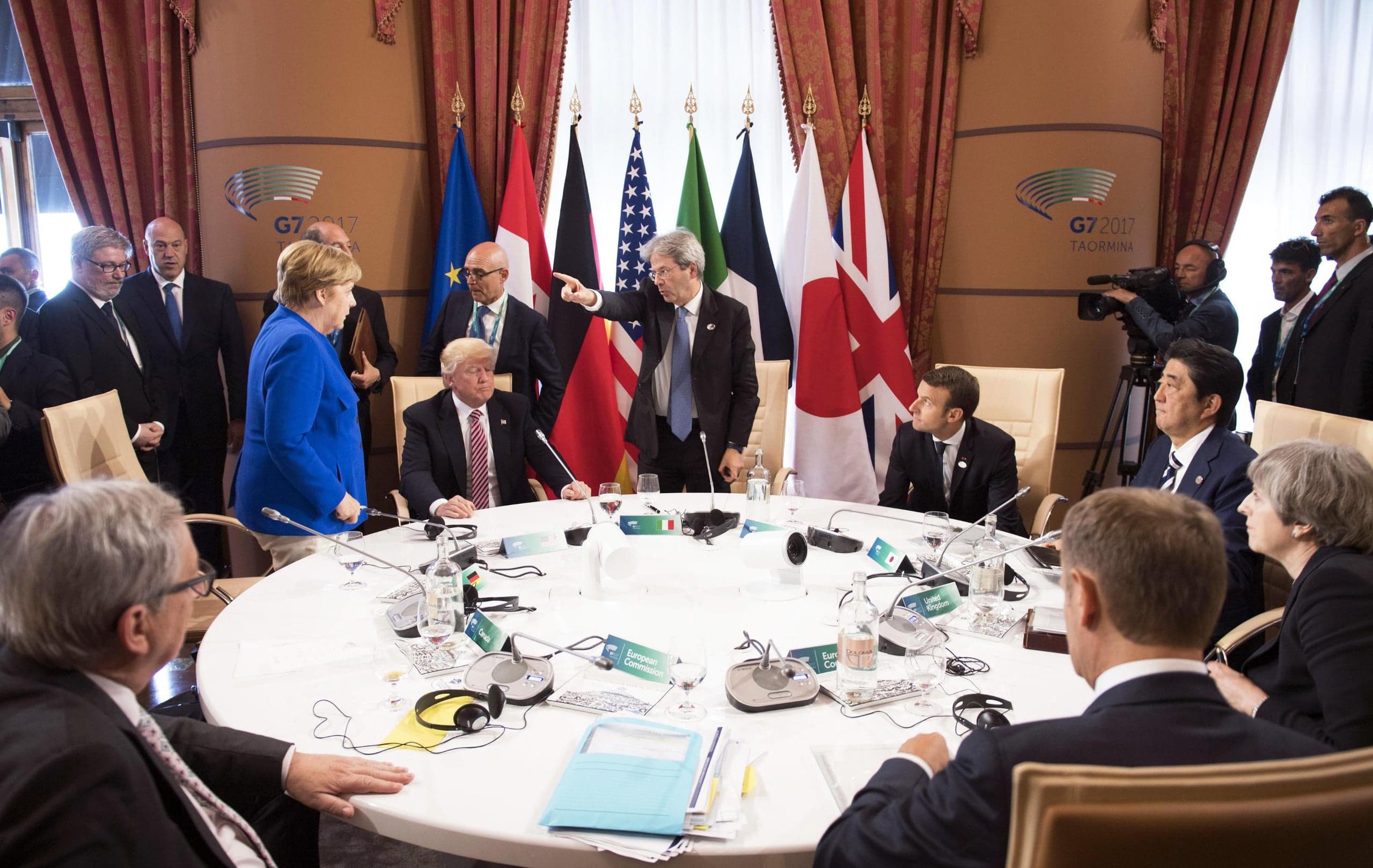 Uczestnicy szczytu G7 w Taorminie na Sycylii podpisali w piątek wspólną deklarację w sprawie zwalczania terroryzmu