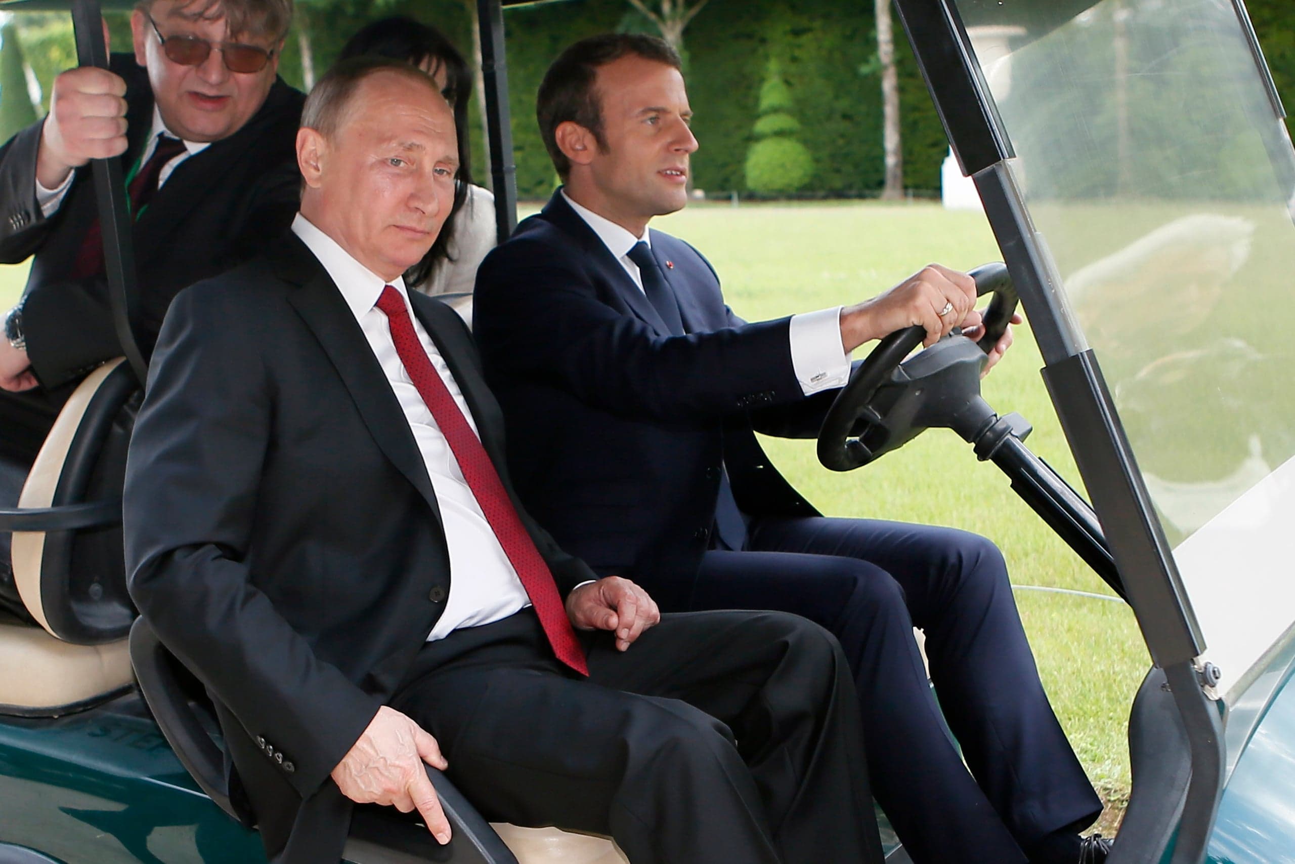 Poranek Wnet/ Bondariew: Nikt z europejskich liderów nie poddawał się rosyjskiemu szantażowi. Macron jest pierwszy