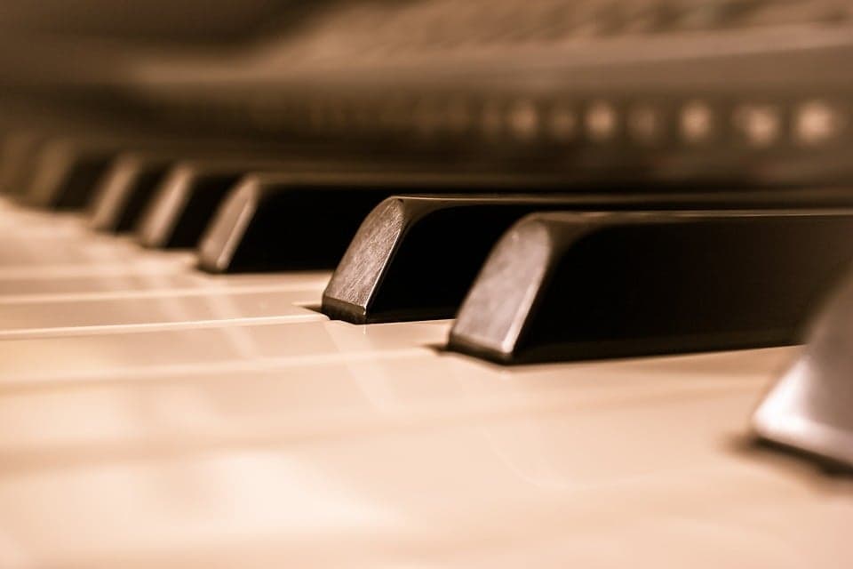 Polski pianista Szymon Nehring zwycięzcą konkursu pianistycznego w Tel-Awiwie