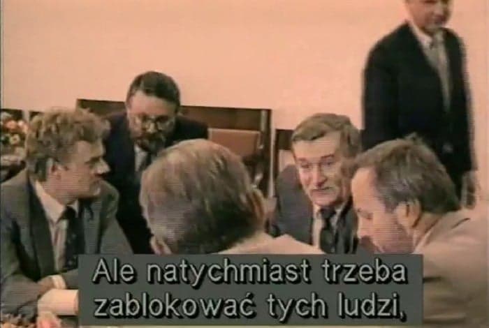 Biedroń: 25 lat temu, kiedy został odwołany rząd Jana Olszewskiego, sowiecka agentura odniosła w Polsce sukces [VIDEO]