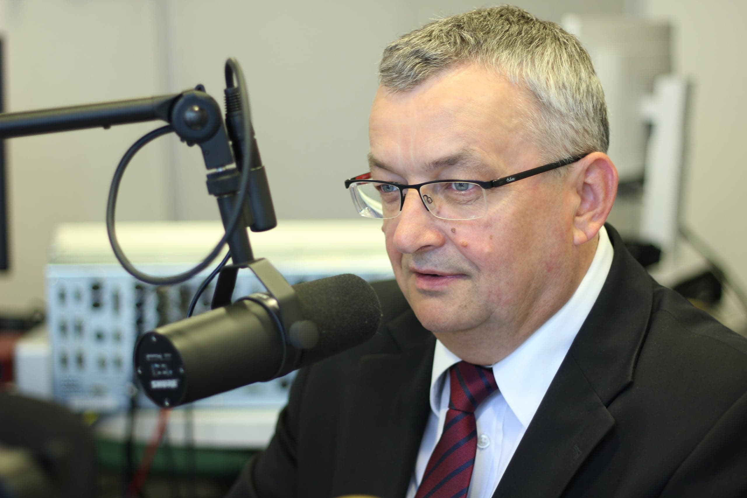 Adamczyk: Koniec patologii przy budowie polskich dróg. Nawet dostawca zup regeneracyjnych musi dostać swoje pieniądze