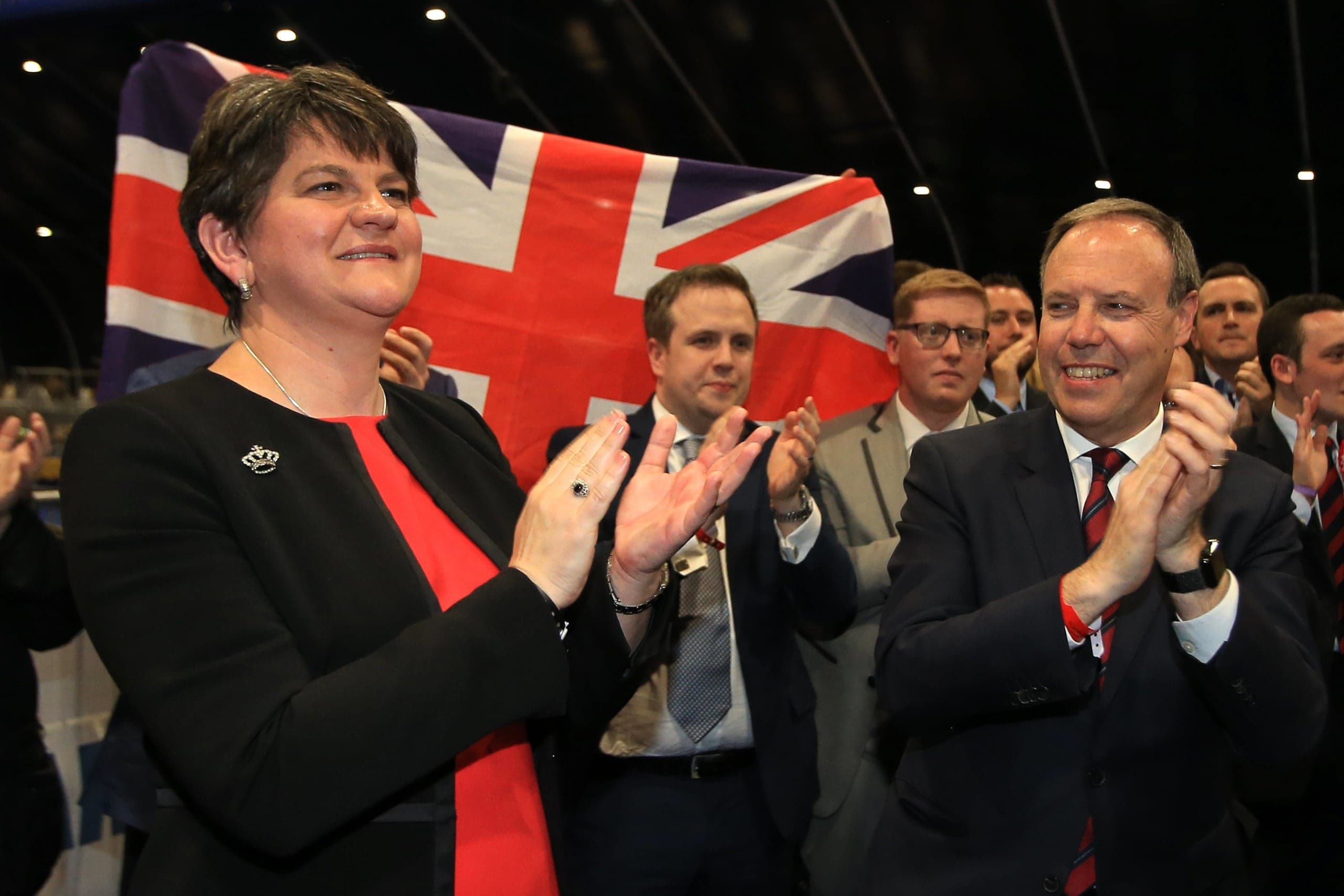 Theresa May ma trzy dni na reorganizację gabinetu albo konserwatyści zastąpią ją szefem dyplomacji Borisem Johnsonem