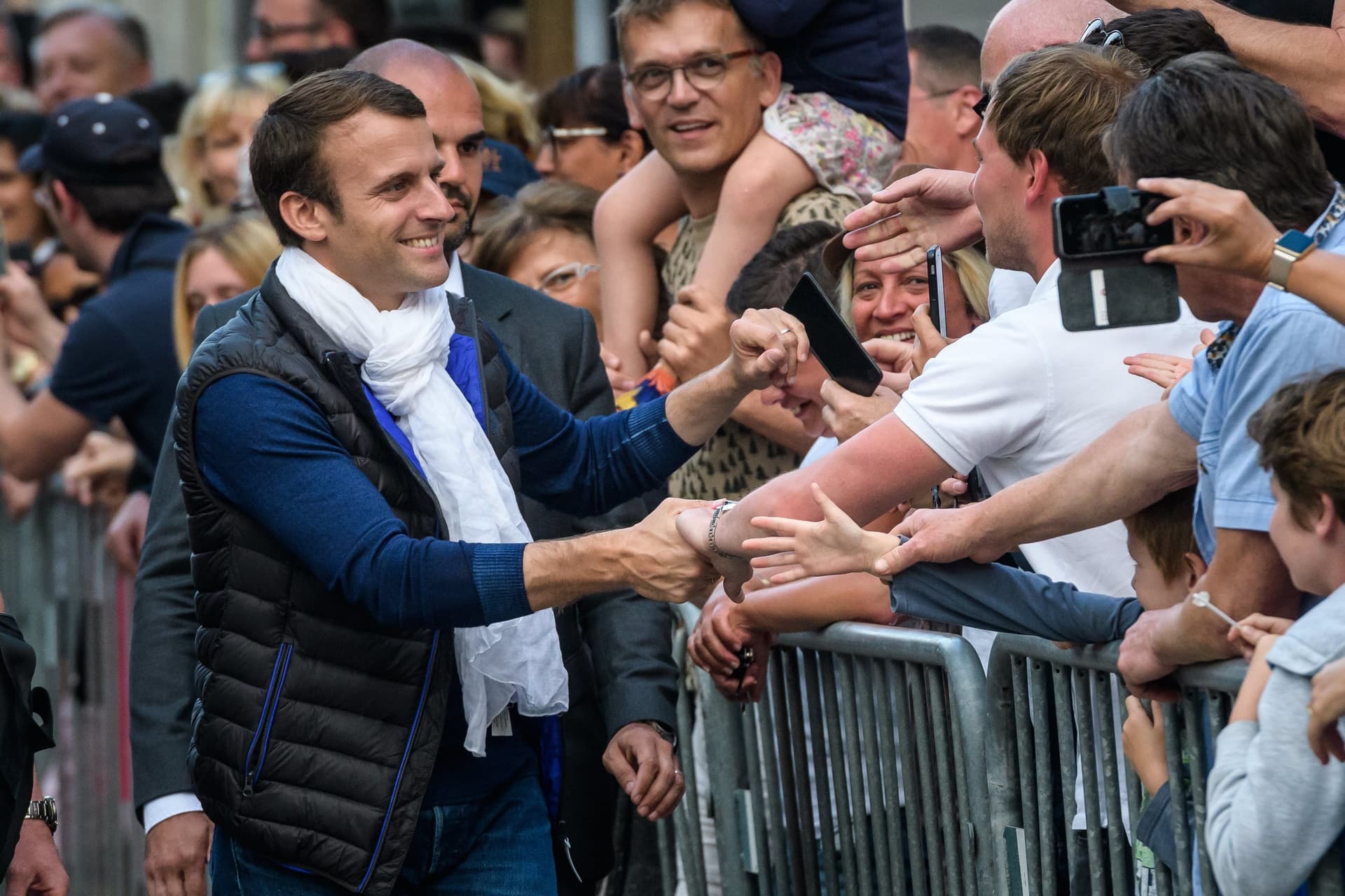Trwa pierwsza tura wyborów parlamentarnych we Francji. Frekwencja niższa niż oczekiwano do 17 głosowało tylko 40 procent