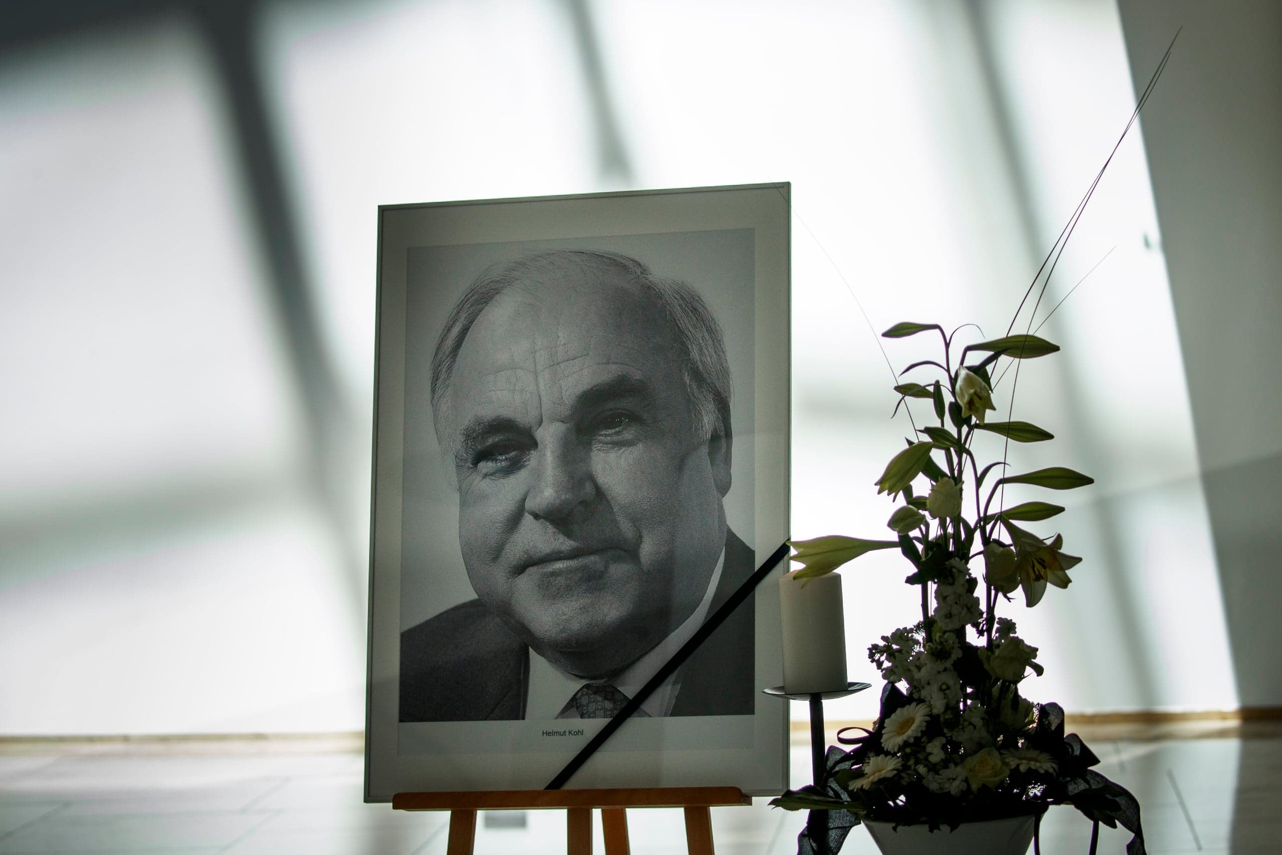 Jan Bogatko: Kanclerz Helmut Kohl był absolutnym i wielkim realistą w sferze stosunków polsko-niemieckich