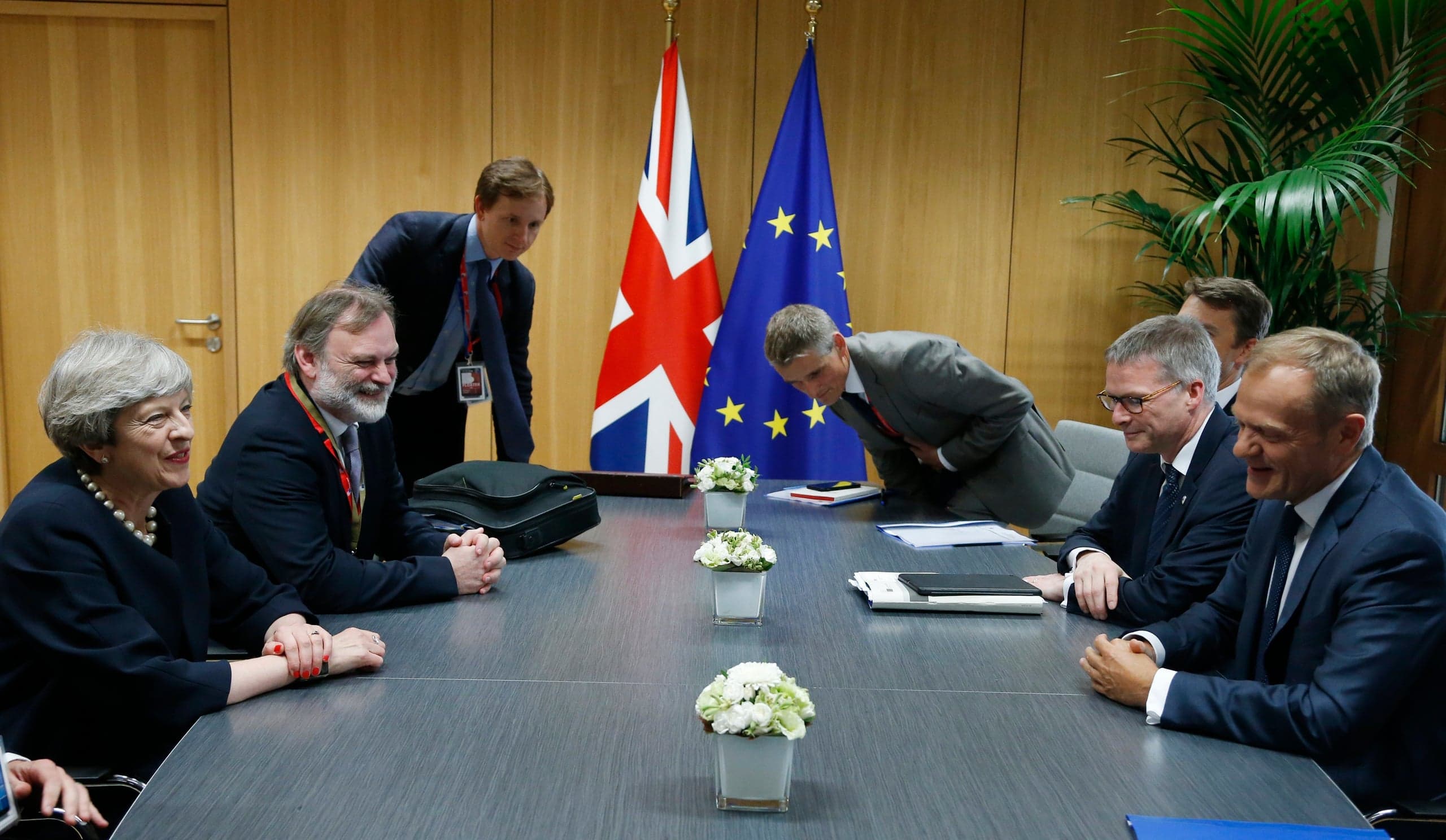 Theresa May zapewnia, że obywatele Unii Europejskiej nie będą musieli opuszczać Wielkiej Brytanii