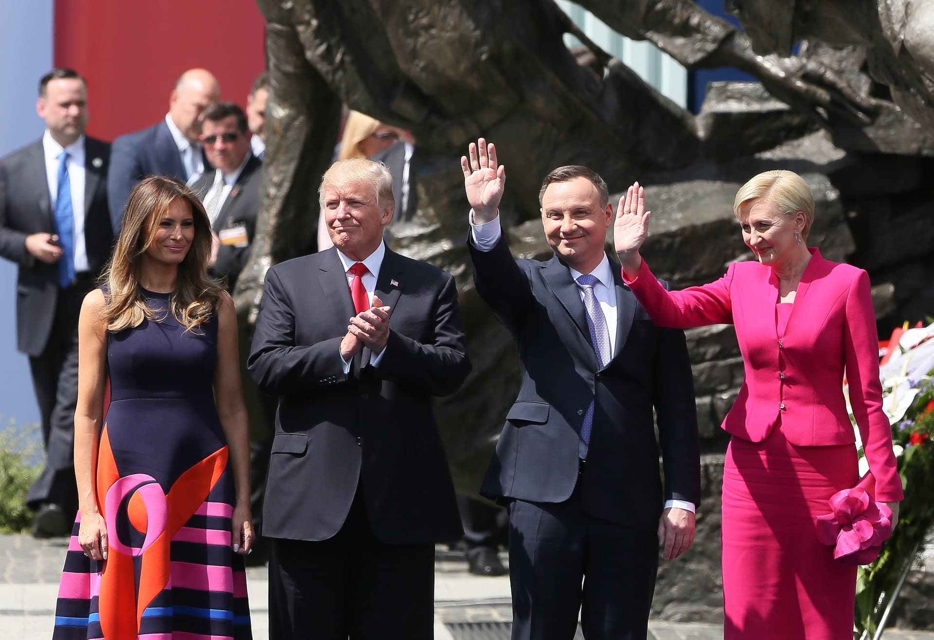 Przemówienie prezydenta Donalda Trumpa na placu Krasińskich w Warszawie (CAŁOŚĆ)
