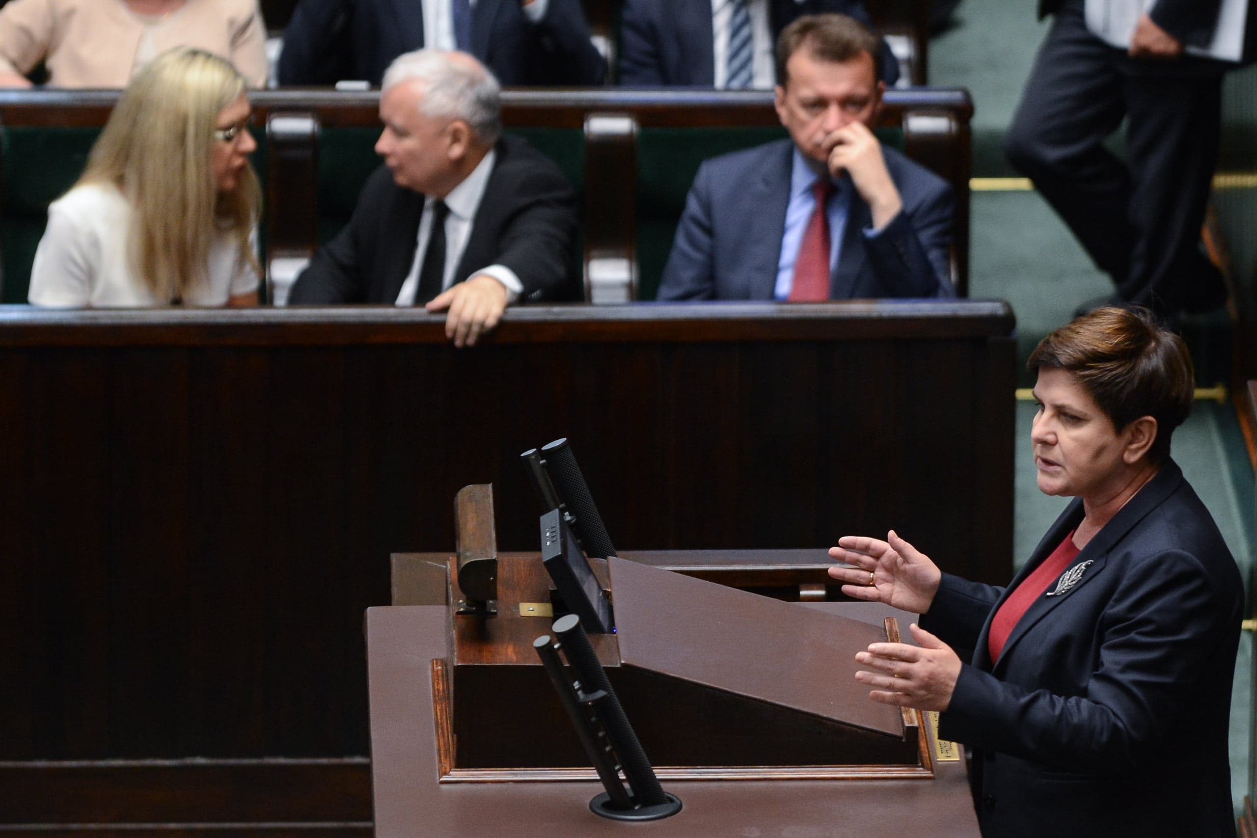 Szydło do opozycji o 500+: przez 8 lat nie potrafiliście tego zrobić; O 94 proc. zmniejszyło się ubóstwo wśród dzieci