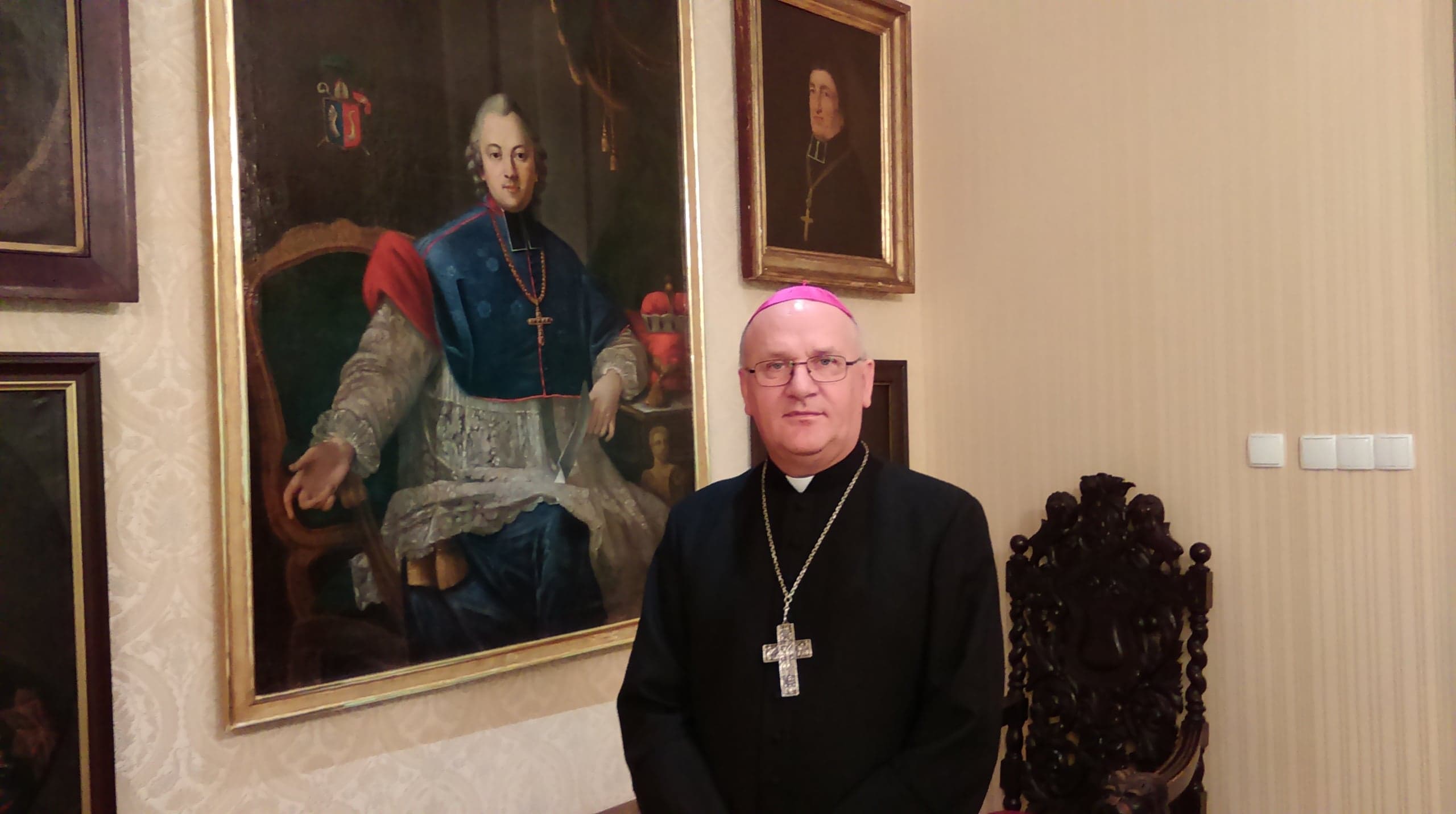 Abp Józef Górzyński: Orędzie gietrzwałdzkie jest uniwersalne i wpisuje się w ciąg objawień maryjnych w Lourdes i Fatimie