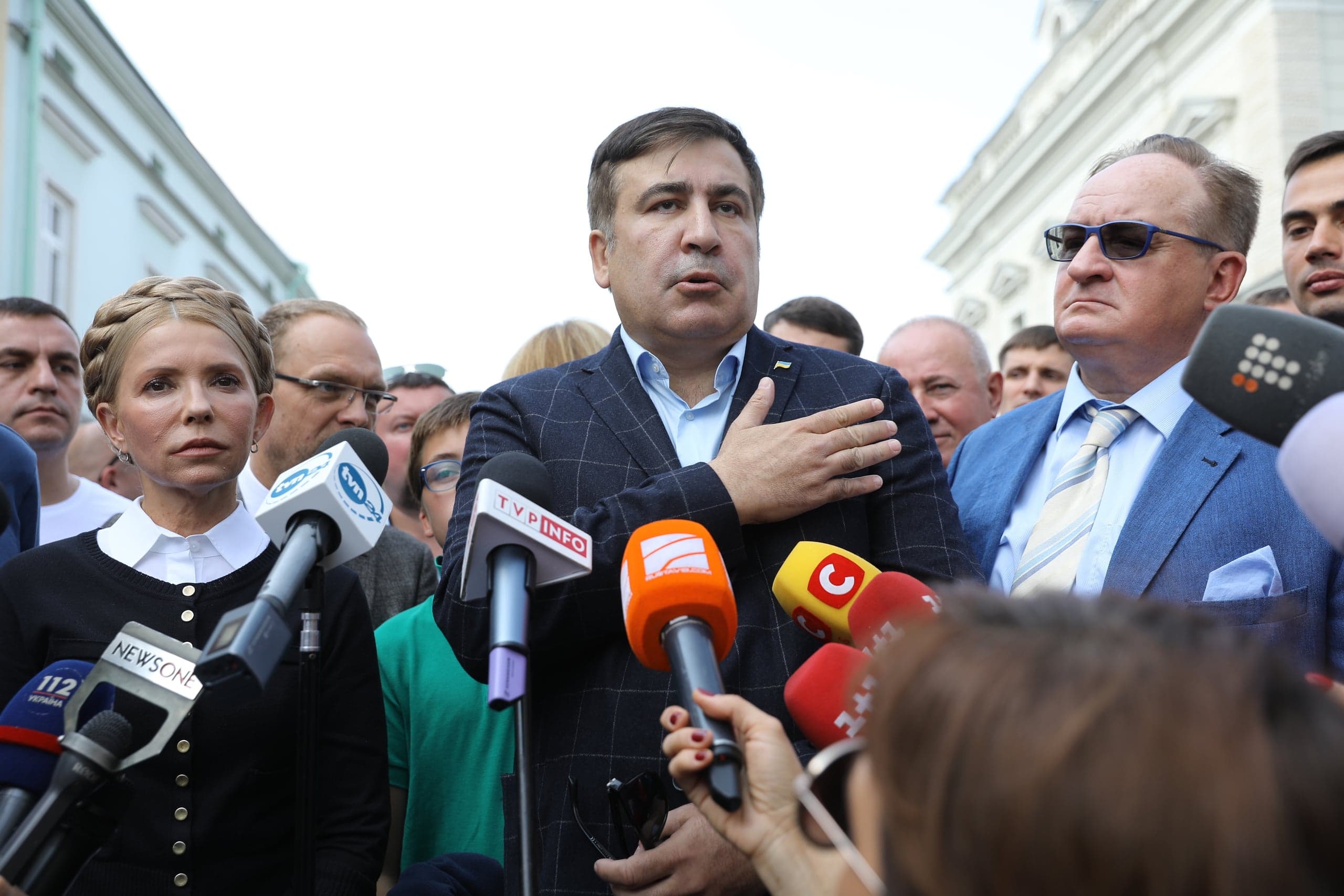 Były prezydent Gruzji Micheil Saakaszwili po kilkugodzinnych próbach przekroczył granicę z Ukrainą