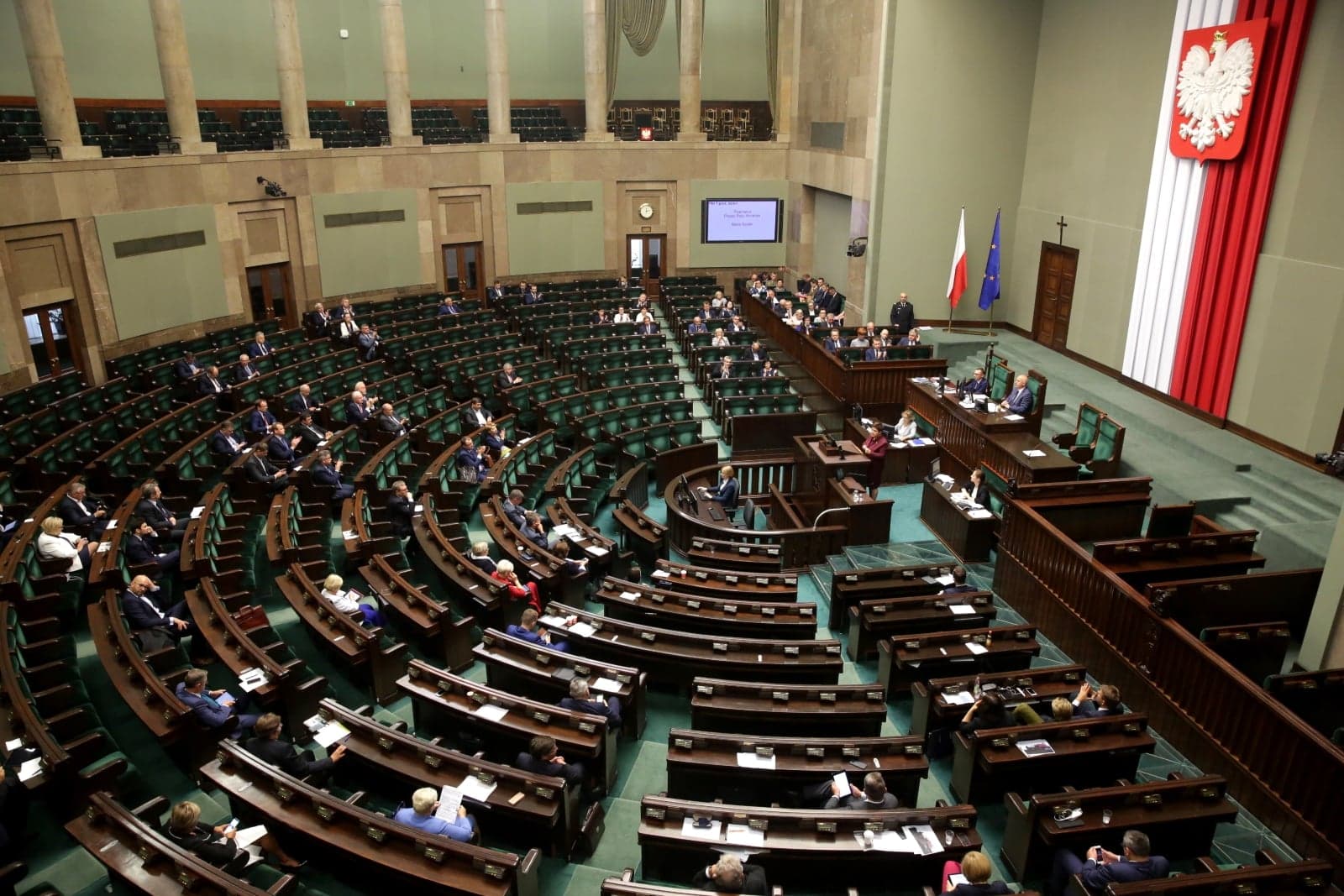 Kantar Public: 38 procent poparcia dla PiS; 16 procent – dla PO; Kukiz’15 – 9 procent; Nowoczesna 8 procent