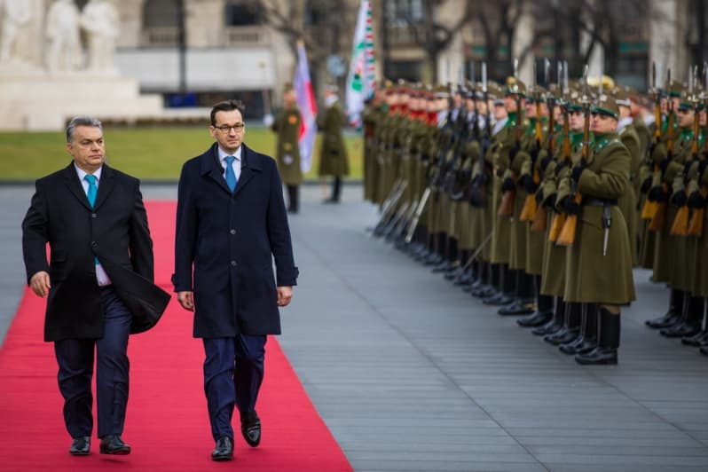 Premier Morawiecki dzień 24: Pierwsza wizyta zagraniczna – zacieśnianie braterstwa