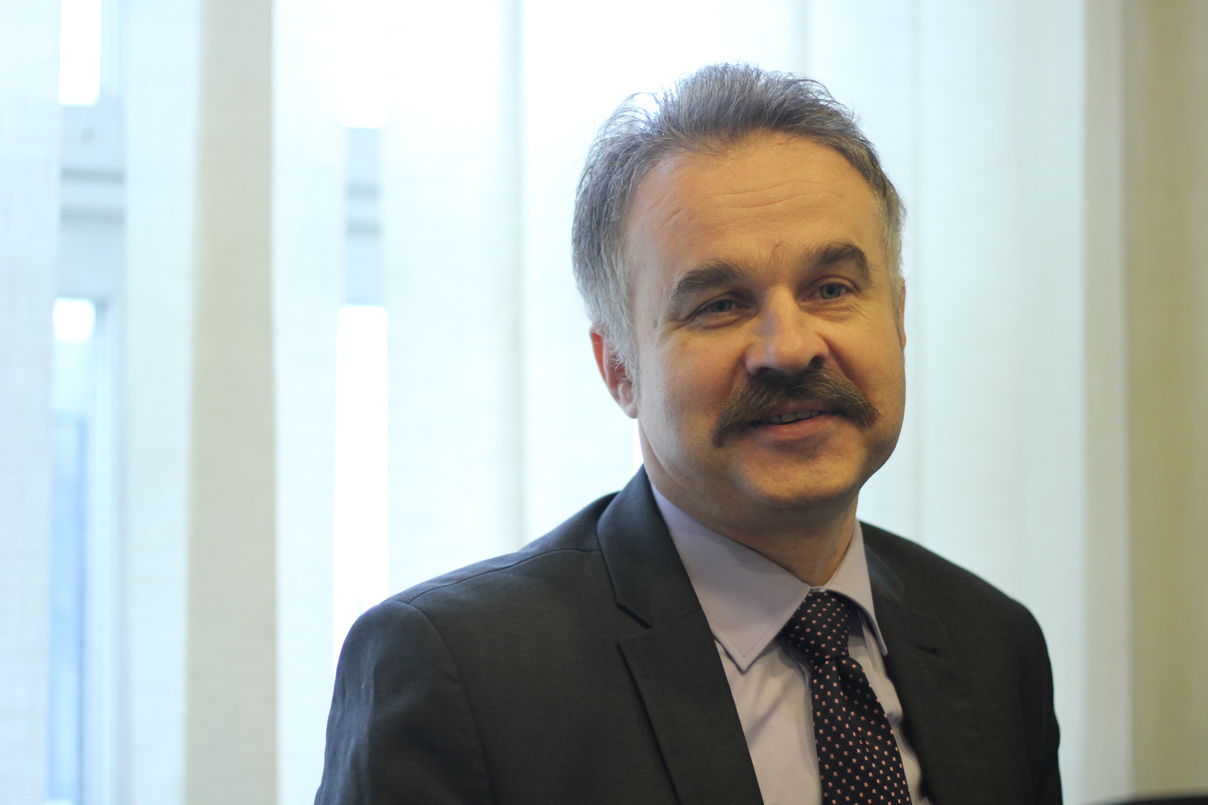 Prof. Paruch: Konieczne jest ograniczenie liczby ministerstw. W koalicji trwa przeciąganie liny wokół tej kwestii