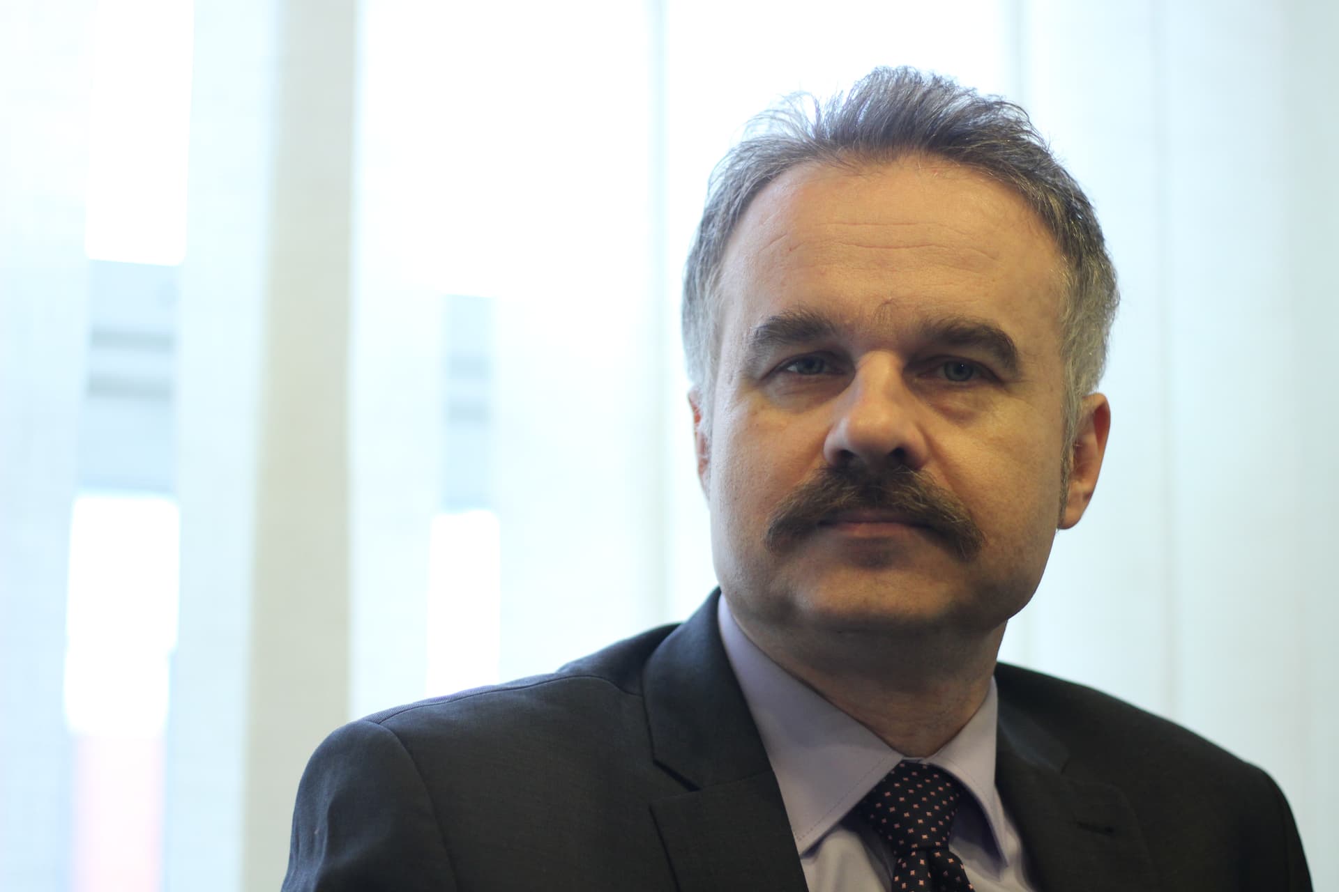 Prof. Paruch: Bez chińskiego kapitału trudno robić inwestycje. Nikogo nie obchodzi ich czerwona flaga