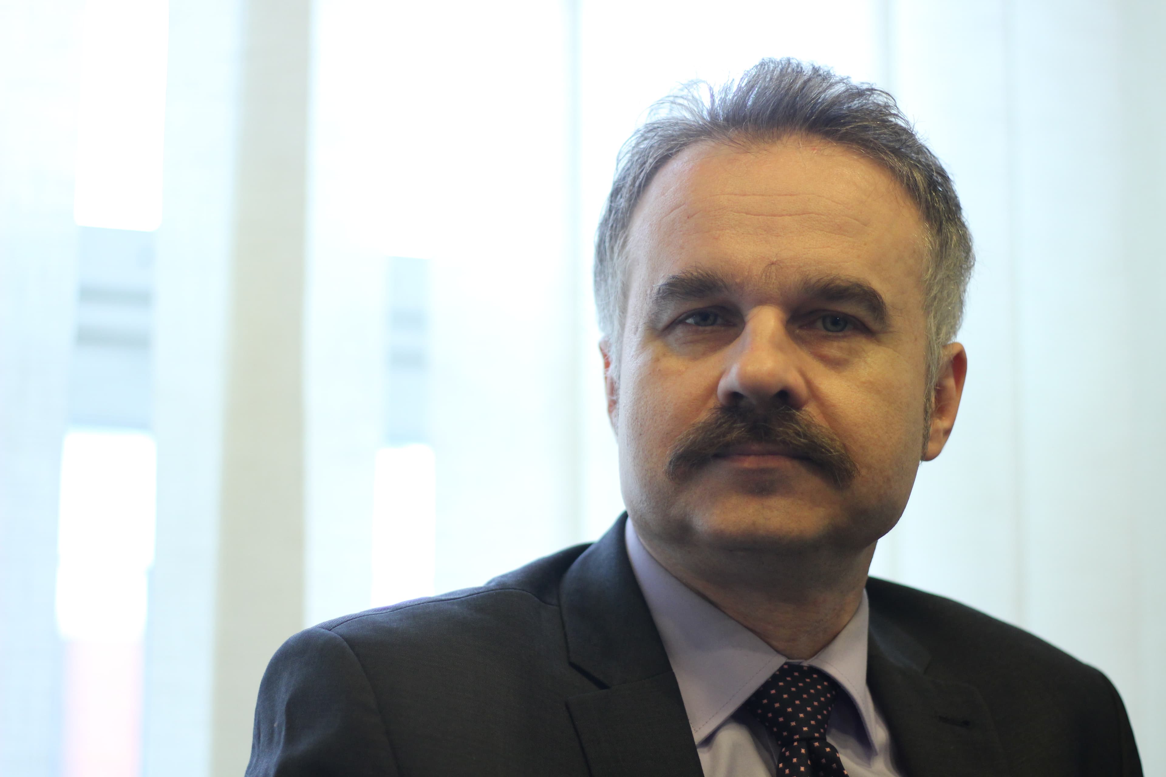 Prof. Paruch: Bez chińskiego kapitału trudno robić inwestycje. Nikogo nie obchodzi ich czerwona flaga