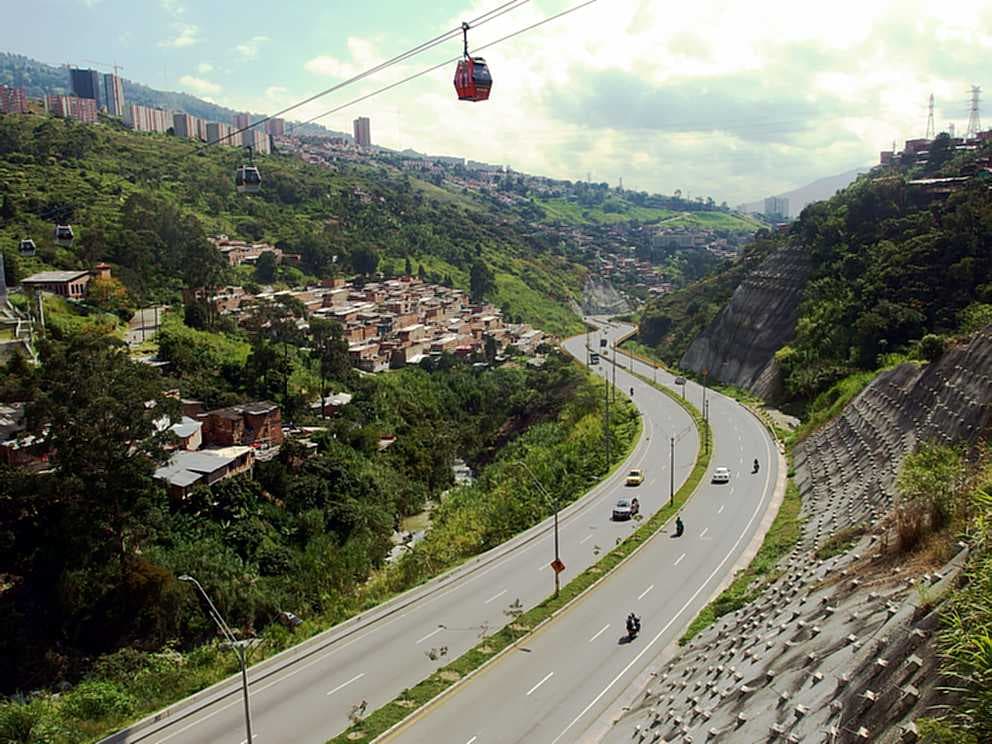 Medellin i Kolumbia – wczoraj, dziś i jutro / Medellín y Colombia: ayer, hoy y mañana
