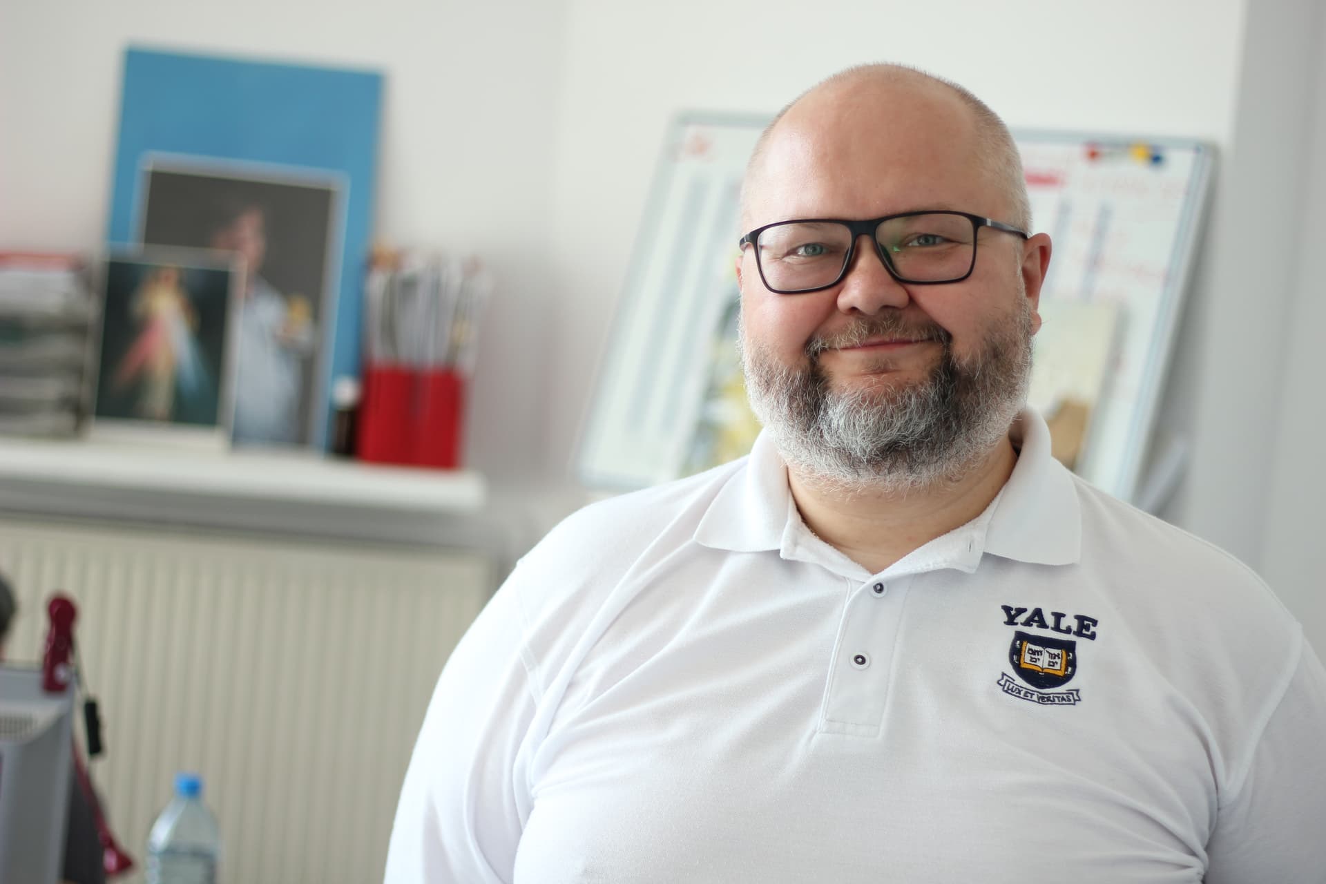 Krzysztof Wąsowski: Ks. Michał Olszewski ma pozytywny wpływ na służbę więzienną
