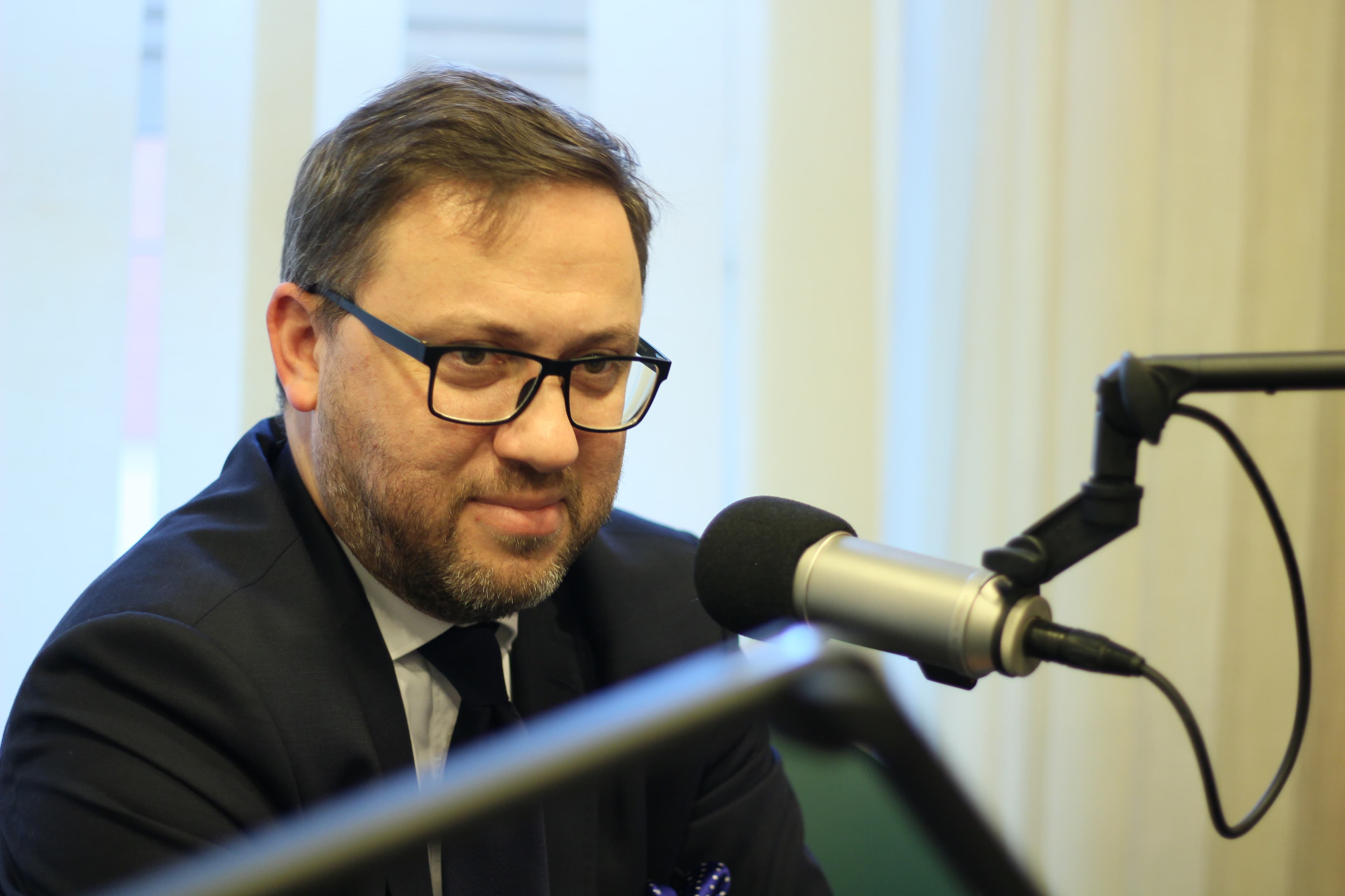 Wiceszef MSZ: Z łatwością mogę sobie wyobrazić, że działania Rosji przerodzą się w globalny konflikt