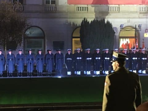 Prezydent Andrzej Duda, Jarosław Kaczyński i Marta Kaczyńska odsłonili dzisiaj pomnik prezydenta Lecha Kaczyńskiego.