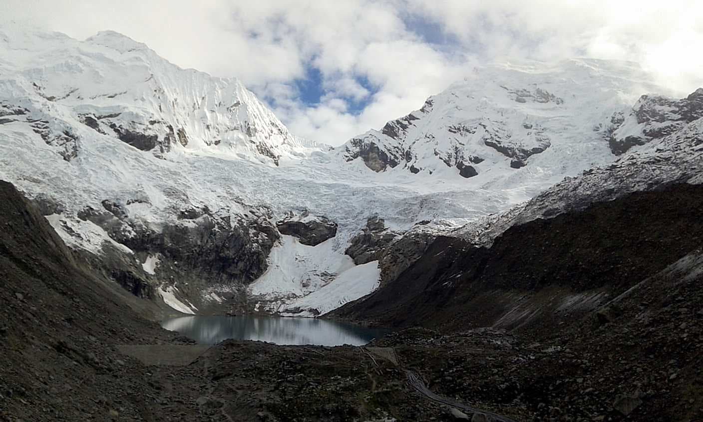 Kiedy topnieją lodowce: ocieplenie klimatu w Perú / Cuando se deshielan los glaciales: el calentamiento global en Perú