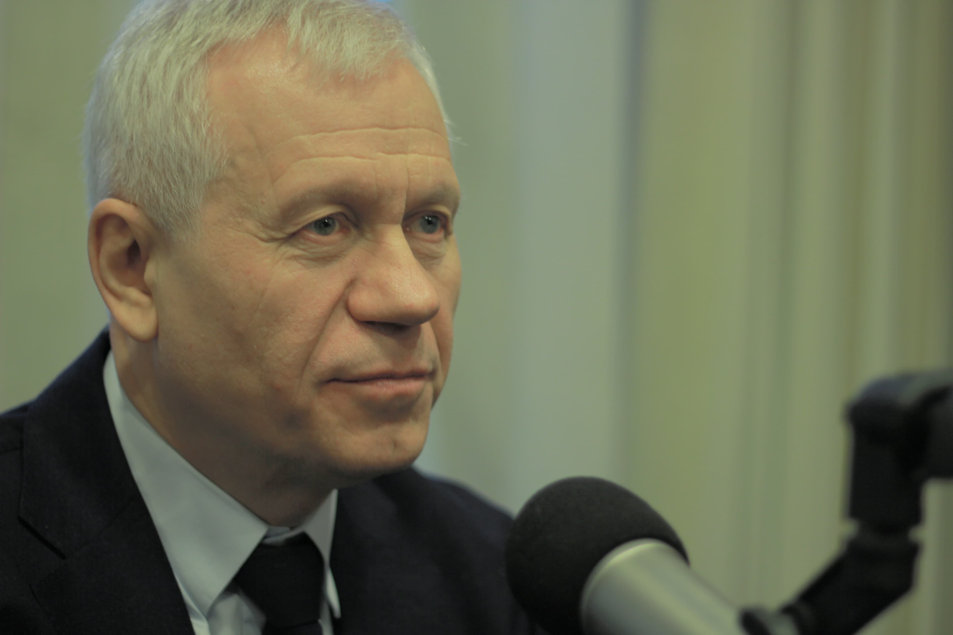 Sprzeciw Europejczyków wobec UE powoli zalewa całą Europę. Polska powinna stać na jego czele – uważa Marek Jurek