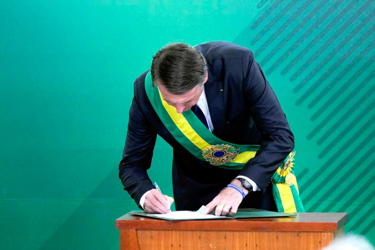 Jair Bolsonaro – wybawca, czy oprawca?