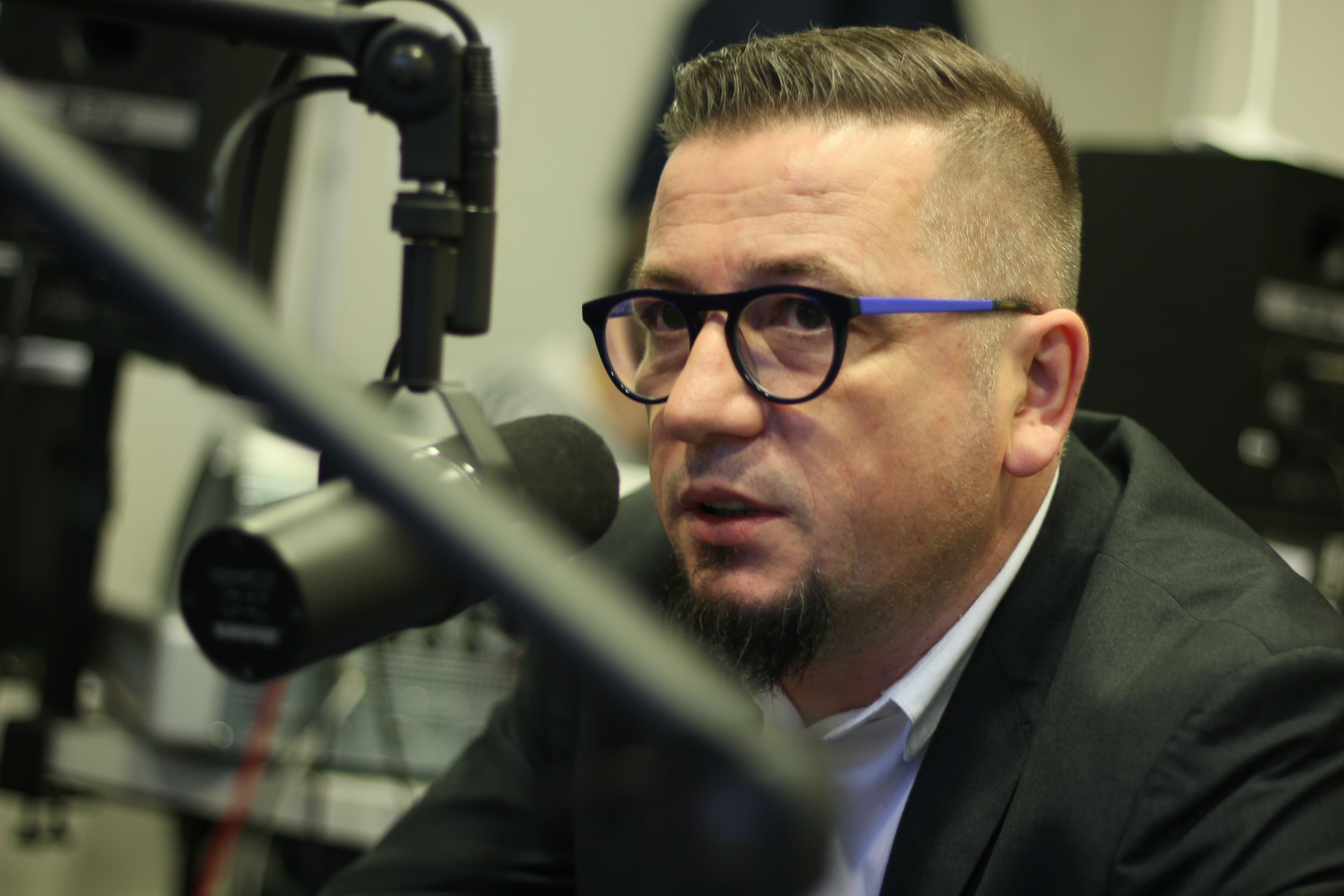 Dmitrowicz: Niemcy w latach 1939-1945 uzyskali dochód rzędu 2 bln euro. Niemcom żyło się znakomicie w trakcie wojny