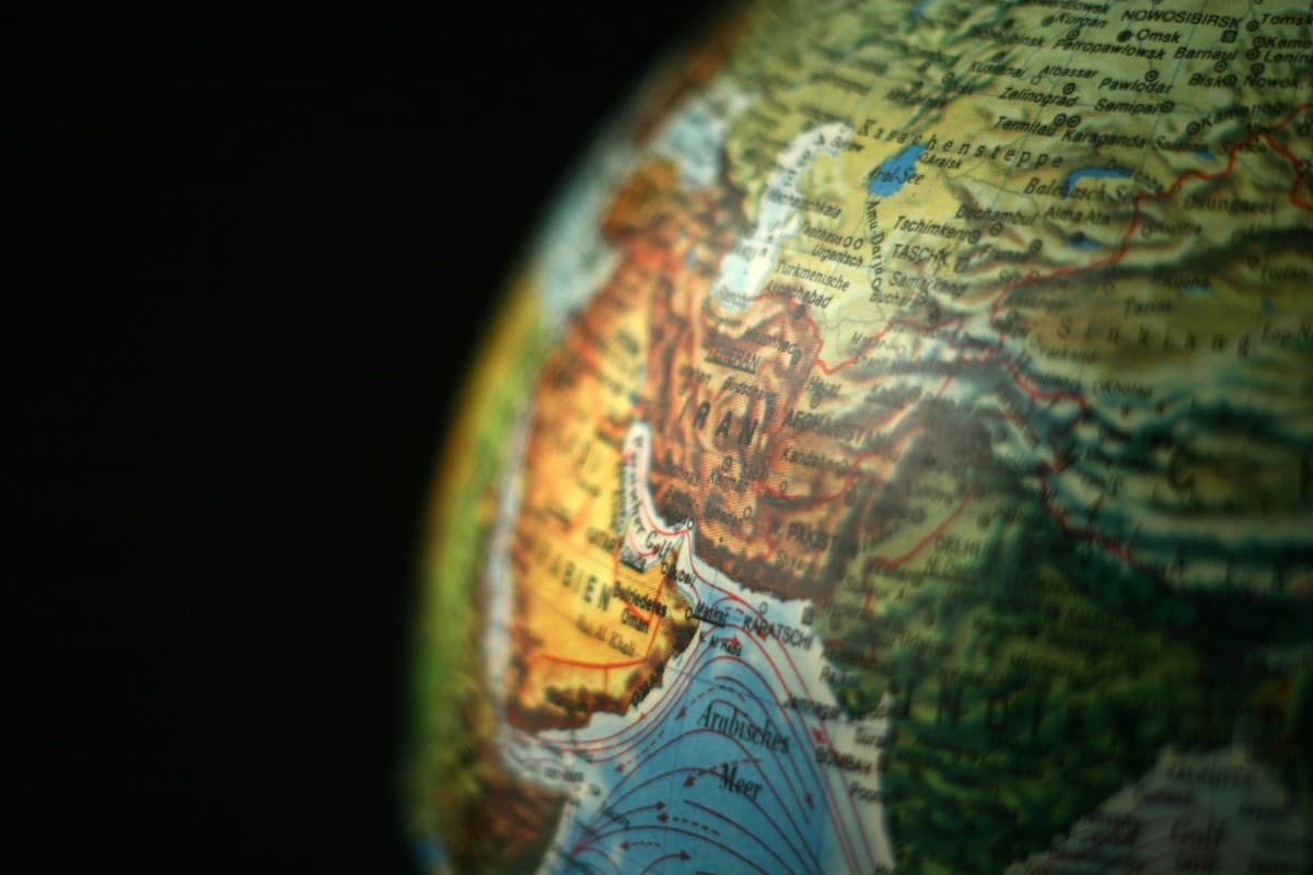 Iran odpowiada na atak Izraela i USA
