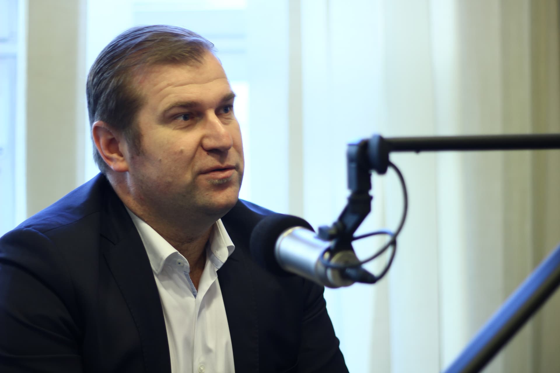 Pyffel: Chińczycy będą wykorzystywać propagandowo płatną pomoc dla Europy