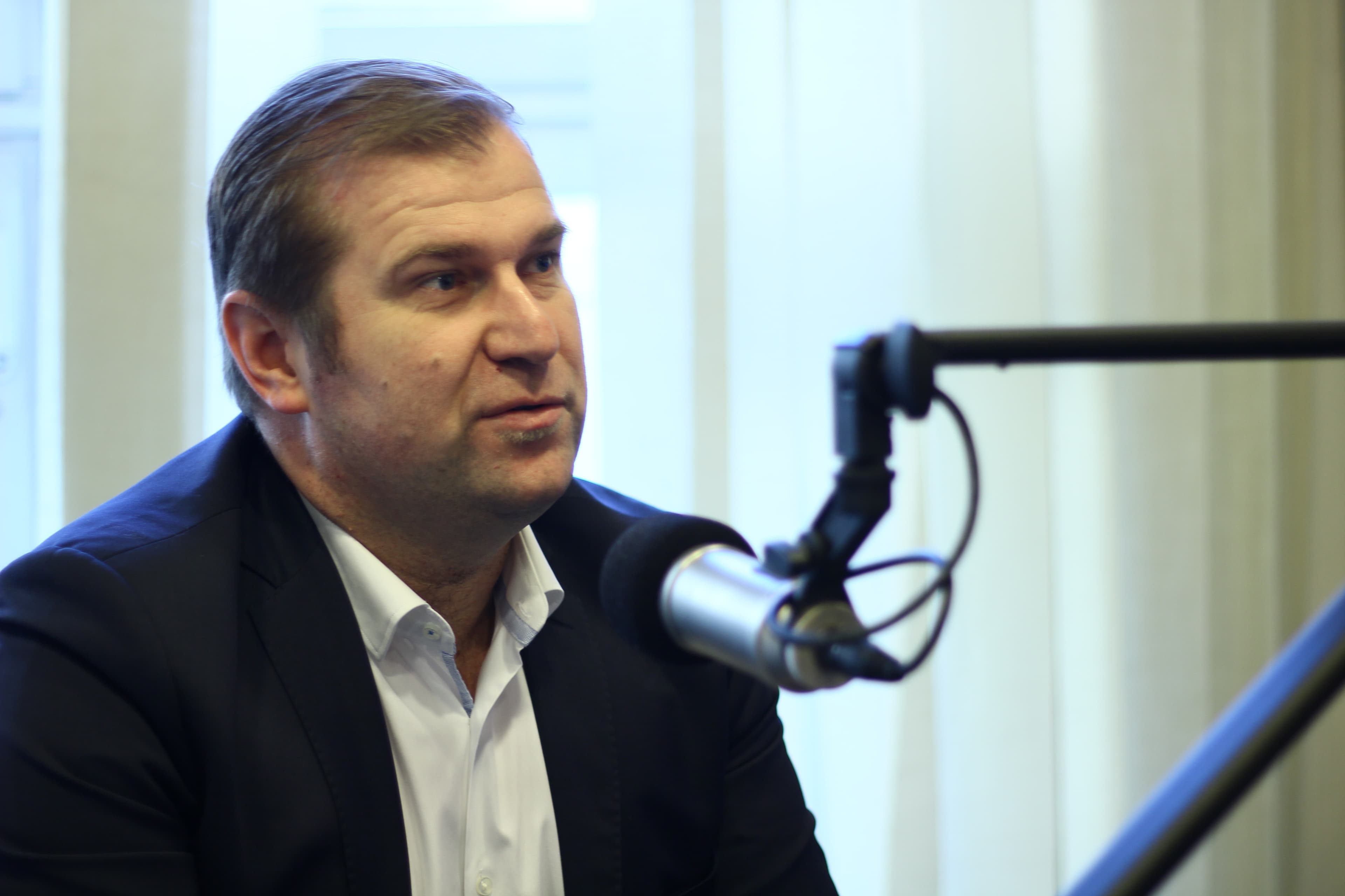 Pyffel: Chińczycy będą wykorzystywać propagandowo płatną pomoc dla Europy