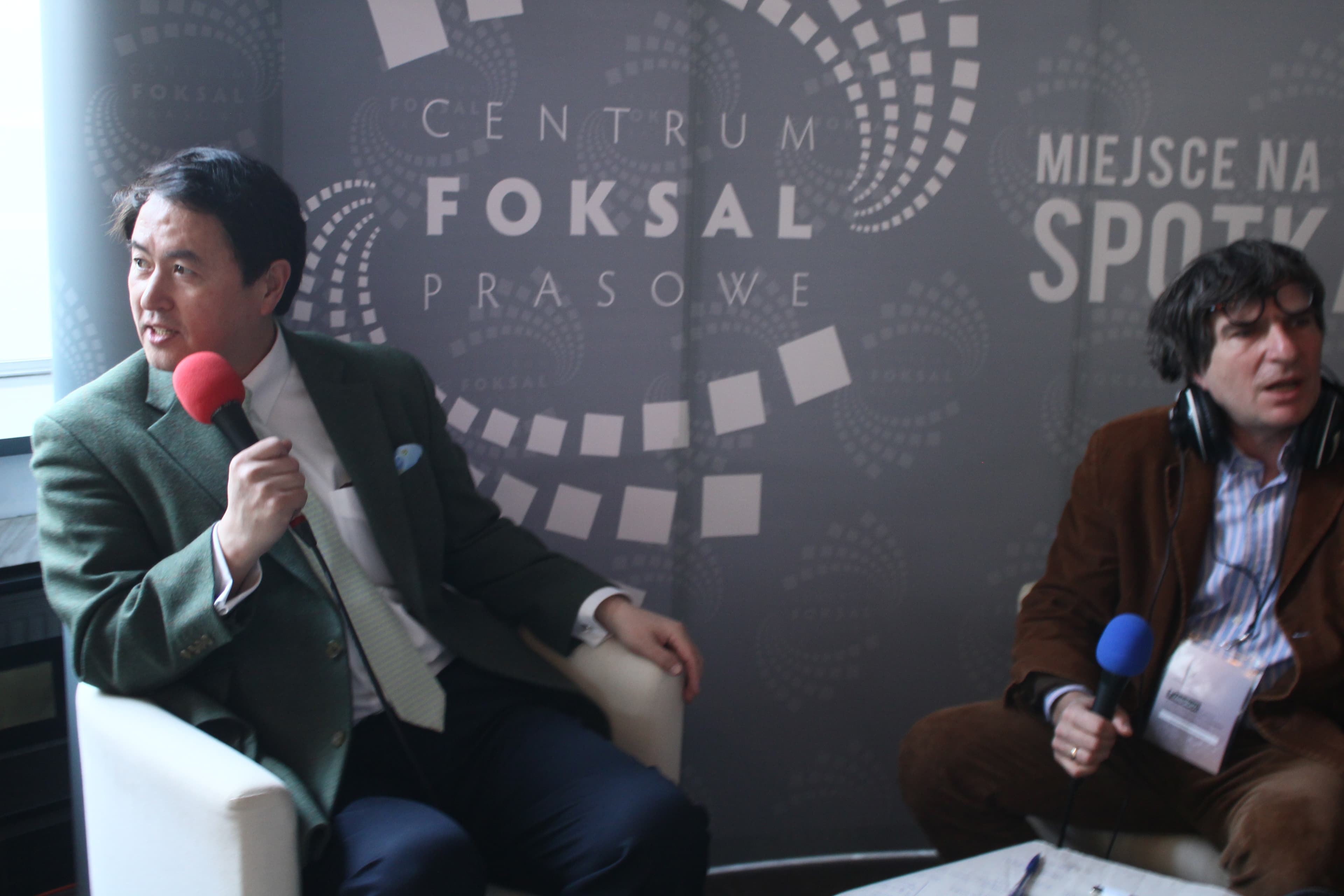 Zhang: Państwa „robiące biznesy” z Chinami są kolaborantami wspierającymi łamanie przez Pekin praw człowieka [VIDEO]