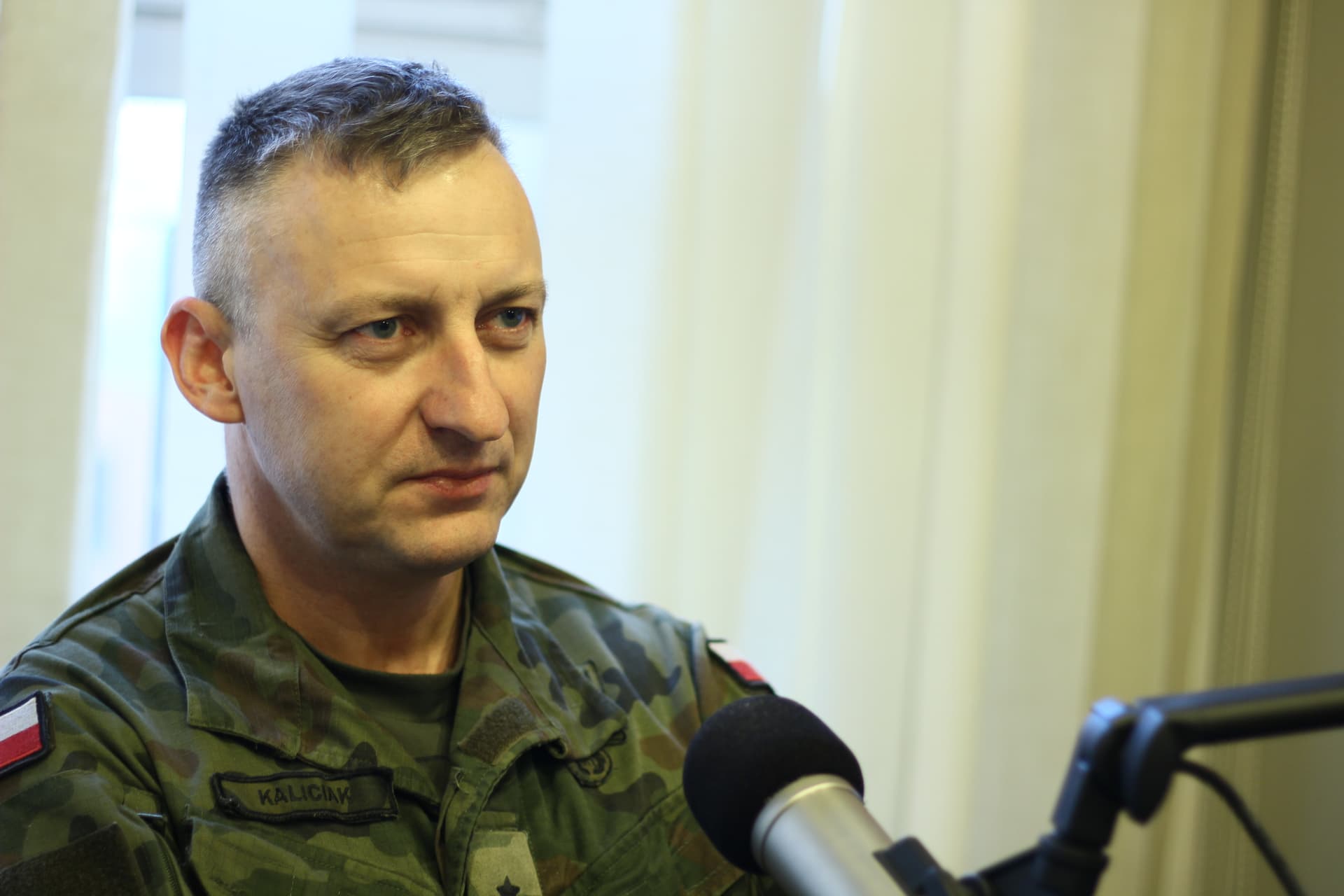 Płk Kaliciak: Polski żołnierz godnie reprezentuje ojczyznę za granicą. Jest wyszkolony na równi z wojakiem z USA [VIDEO]