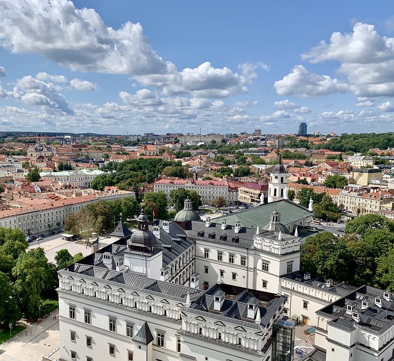 Radio Wnet w Wilnie! Podróż PKP, Polska Galeria, Wileński Poker i inne niezwykłe miejsca stolicy Litwy