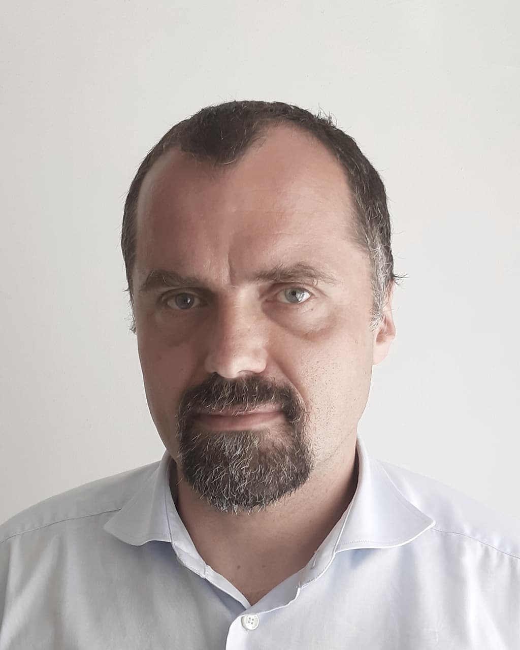 Kumoch: Żydzi uciekali z Europy na paszportach sfabrykowanych w Szwajcarii. Kluczową rolę odgrywał Poseł RP w Bernie