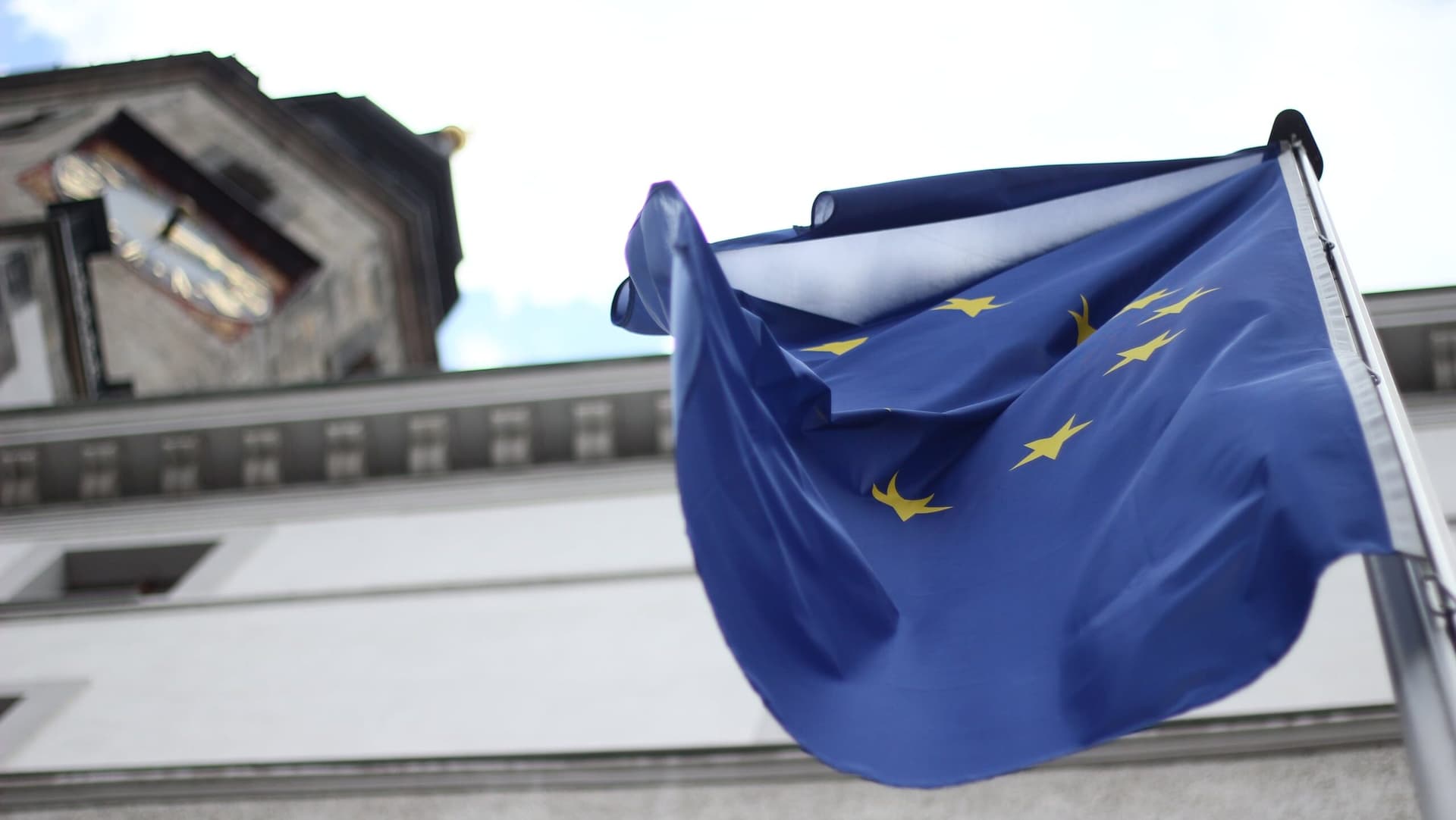 Robert Bagiński: Nie uciekniemy od pytań o bilans korzyści pozostawania w UE